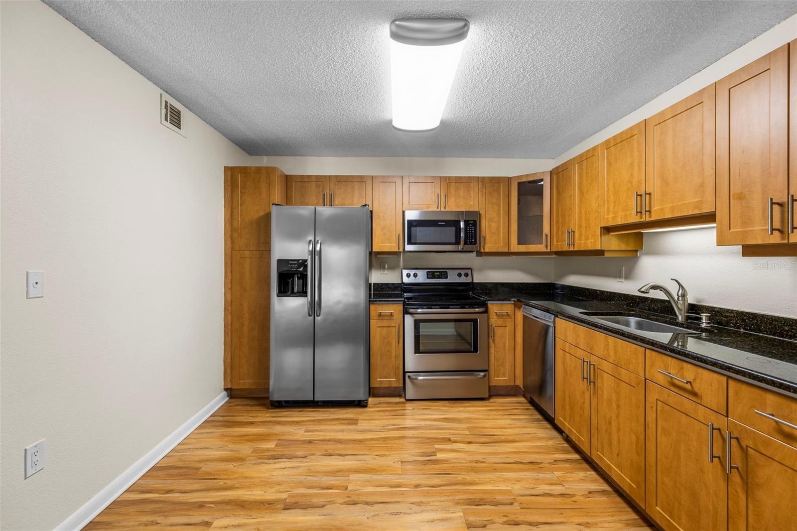 Image 10 of 38 For 10511 Waterview Court 10511