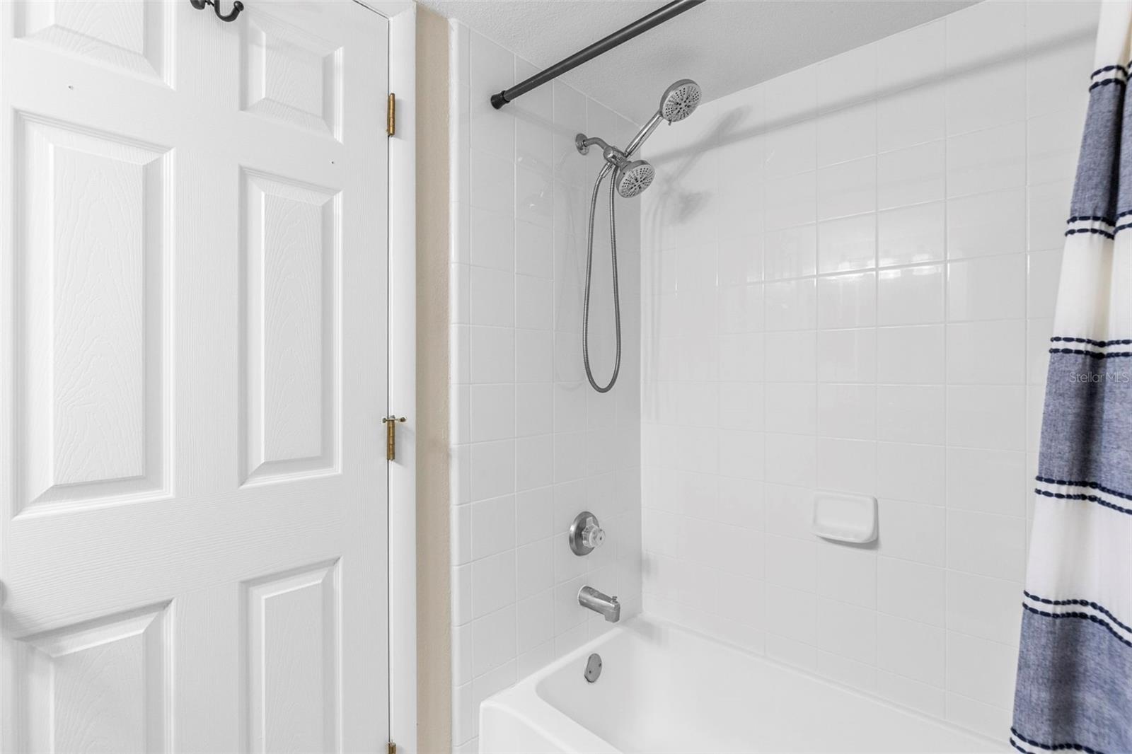 Image 20 of 38 For 10511 Waterview Court 10511