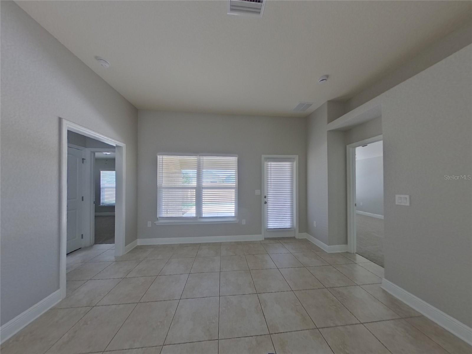 Image 3 of 16 For 14511 Dunrobin Drive