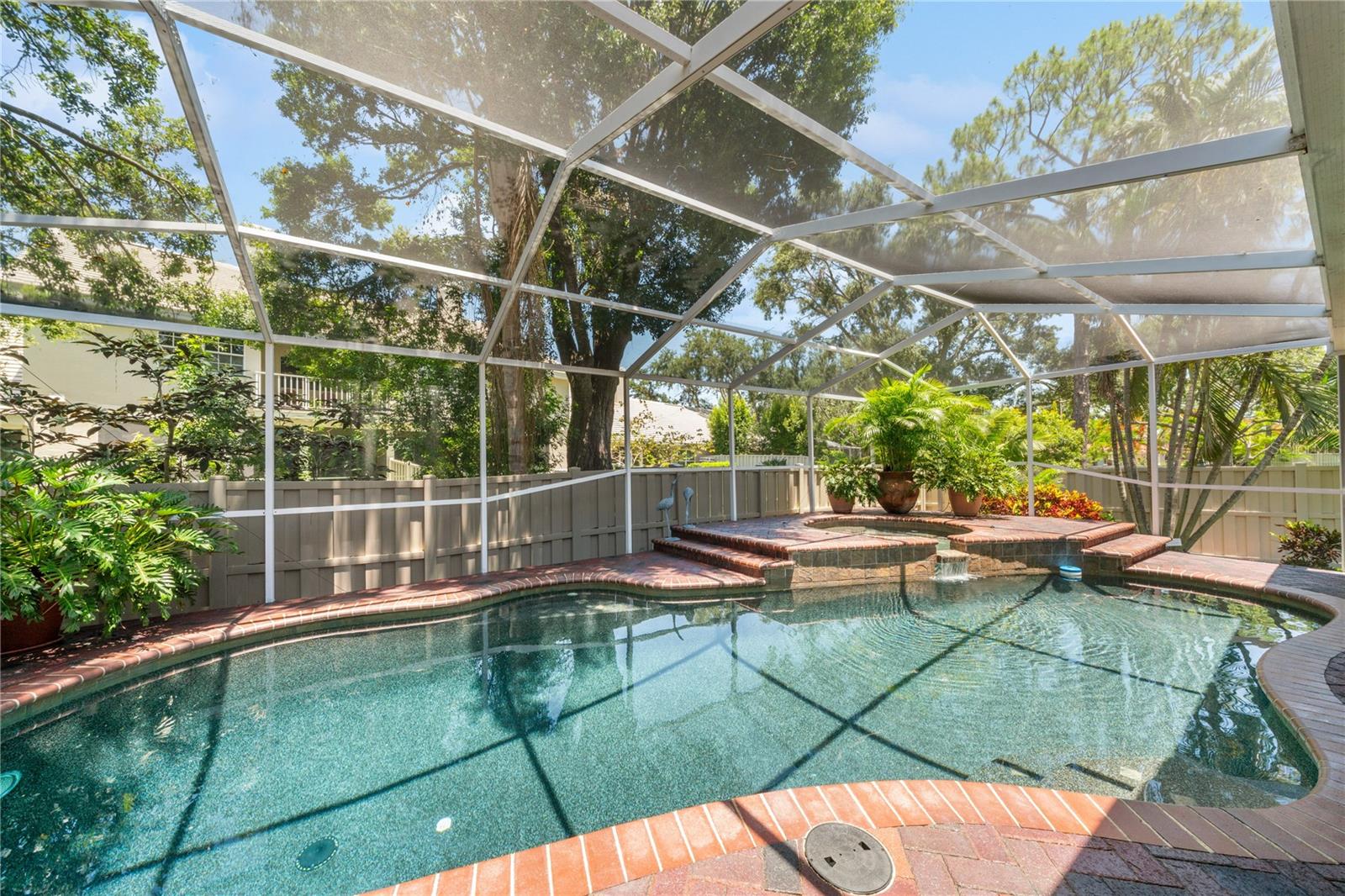 Image 41 of 53 For 423 Fan Palm Court Ne