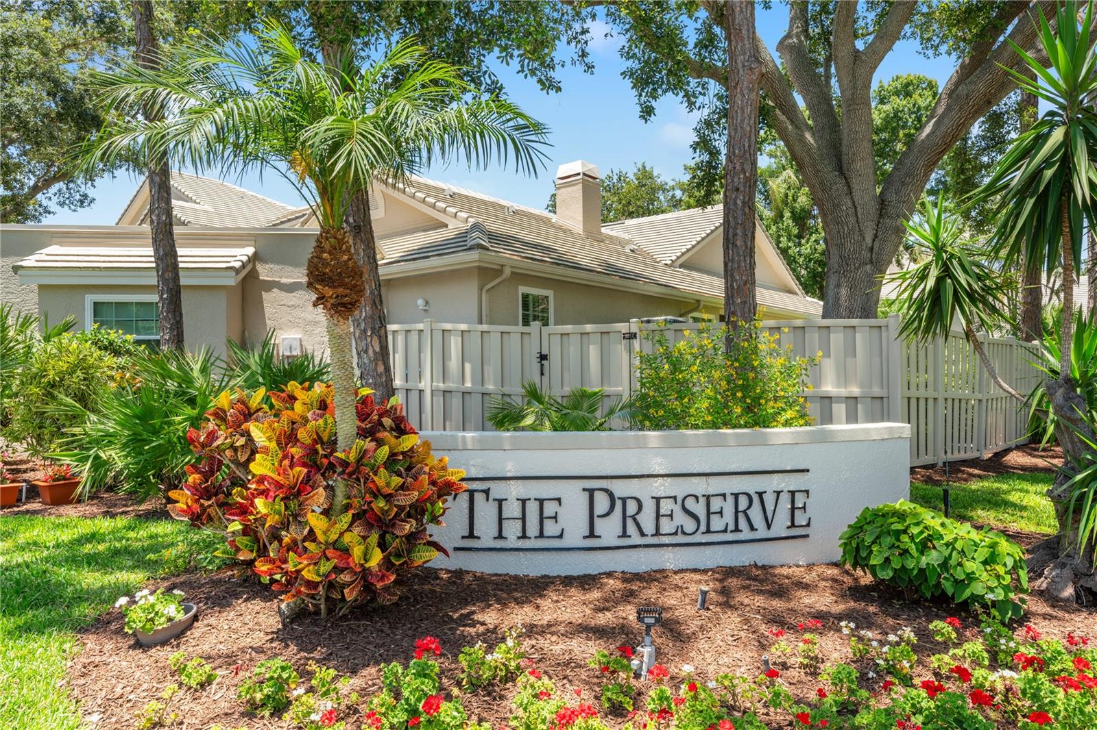 Image 5 of 53 For 423 Fan Palm Court Ne