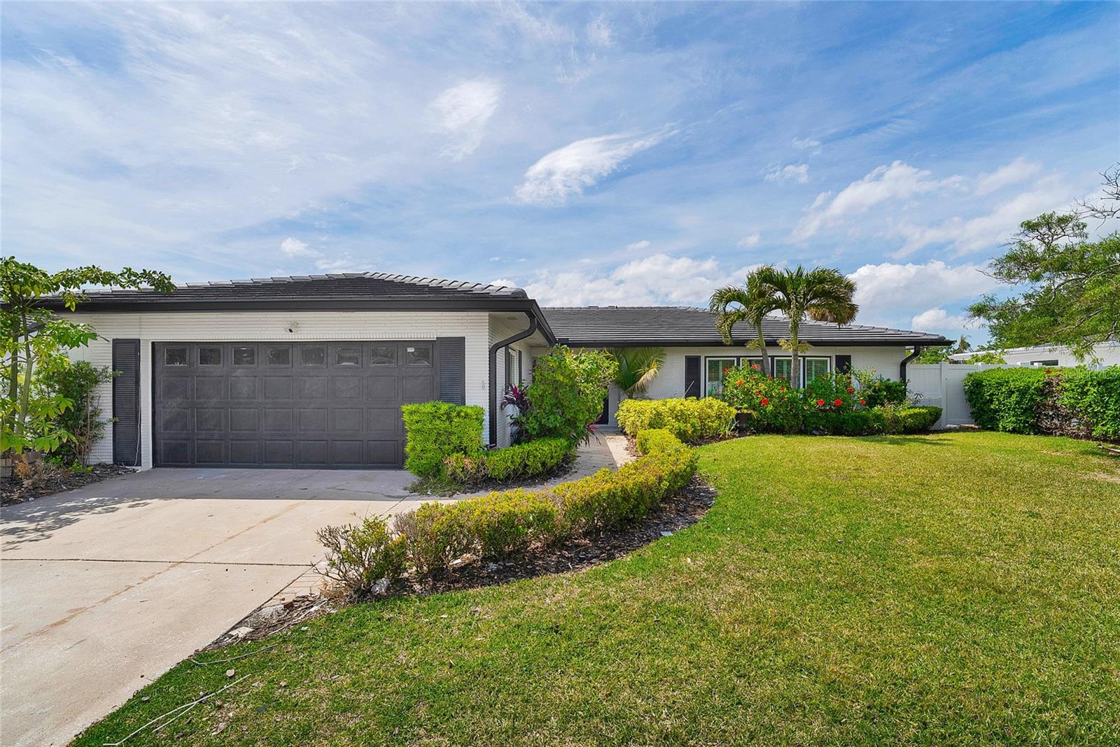 Details for 3944 Doral Drive, TAMPA, FL 33634