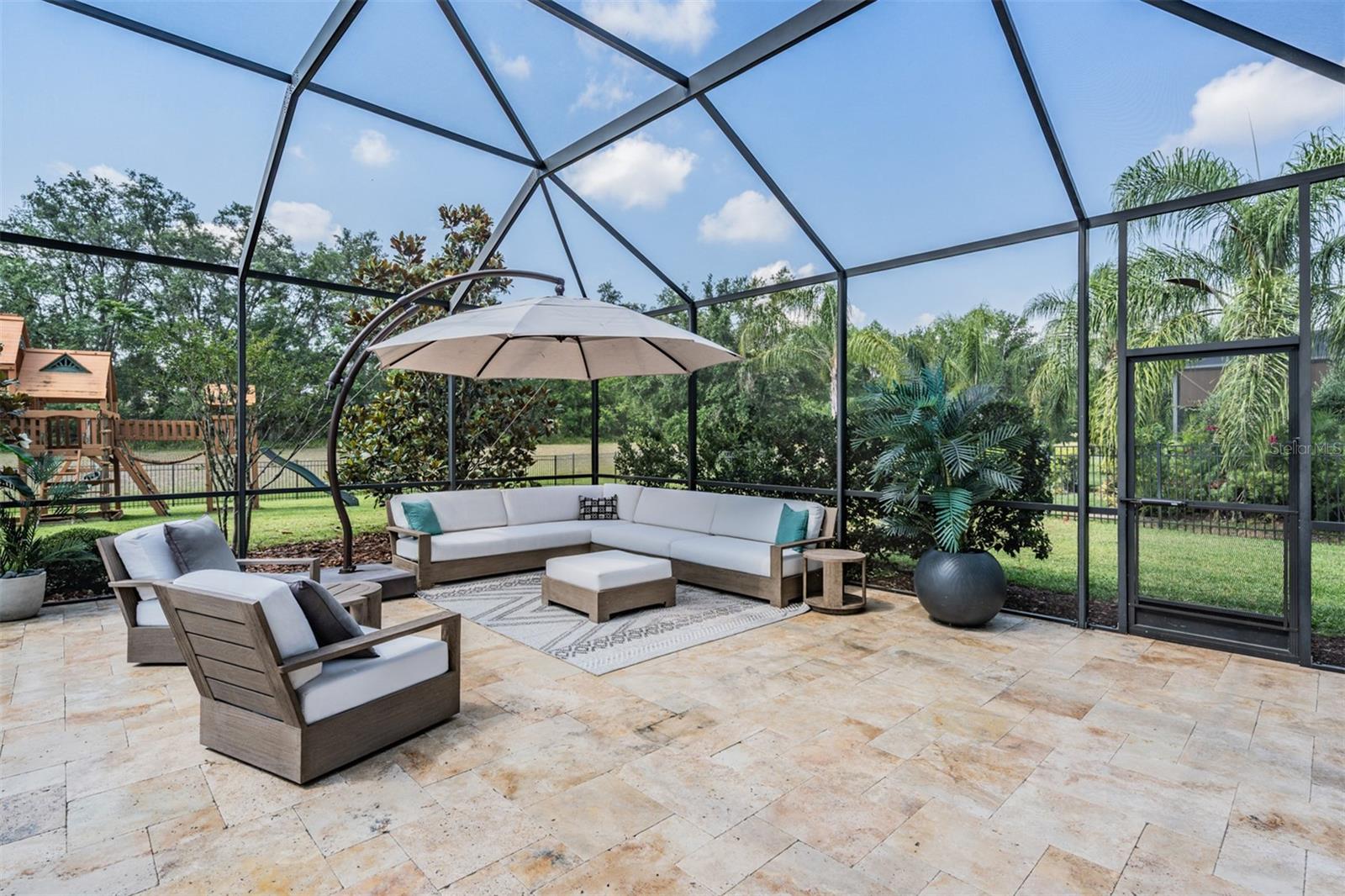 Image 9 of 80 For 17724 Daisy Farm Drive