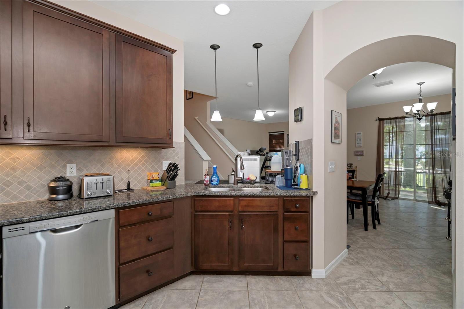 Image 4 of 45 For 7001 Interbay Boulevard 242