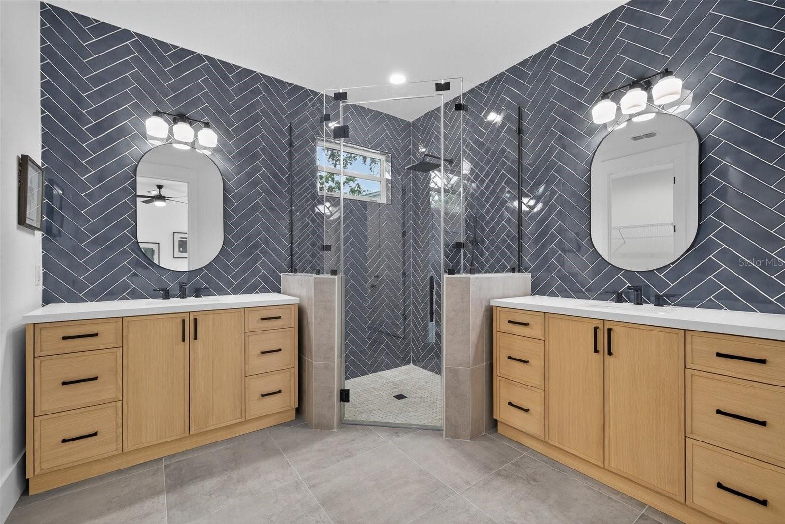 Image 25 of 45 For 7010 16th Street