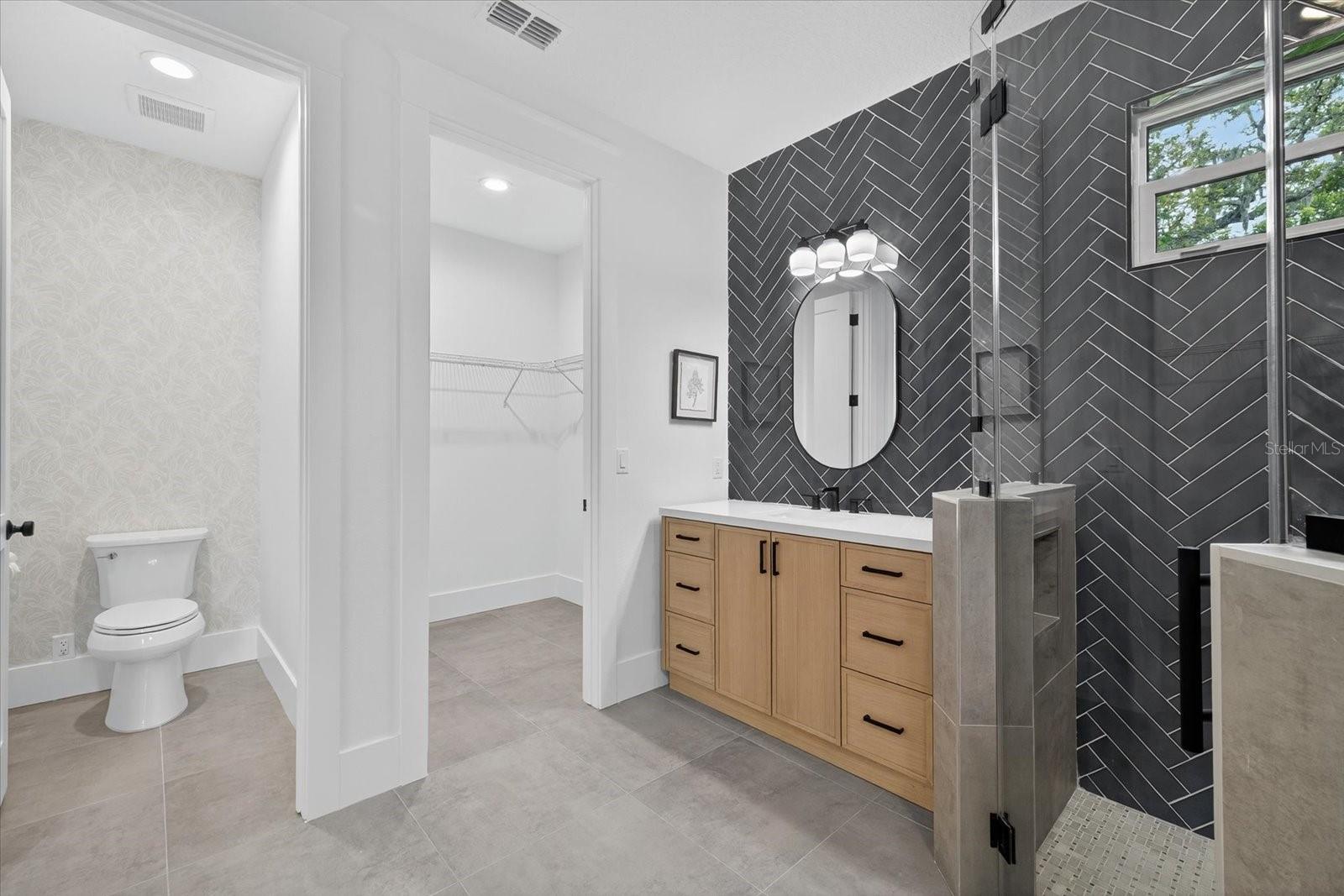 Image 26 of 45 For 7010 16th Street