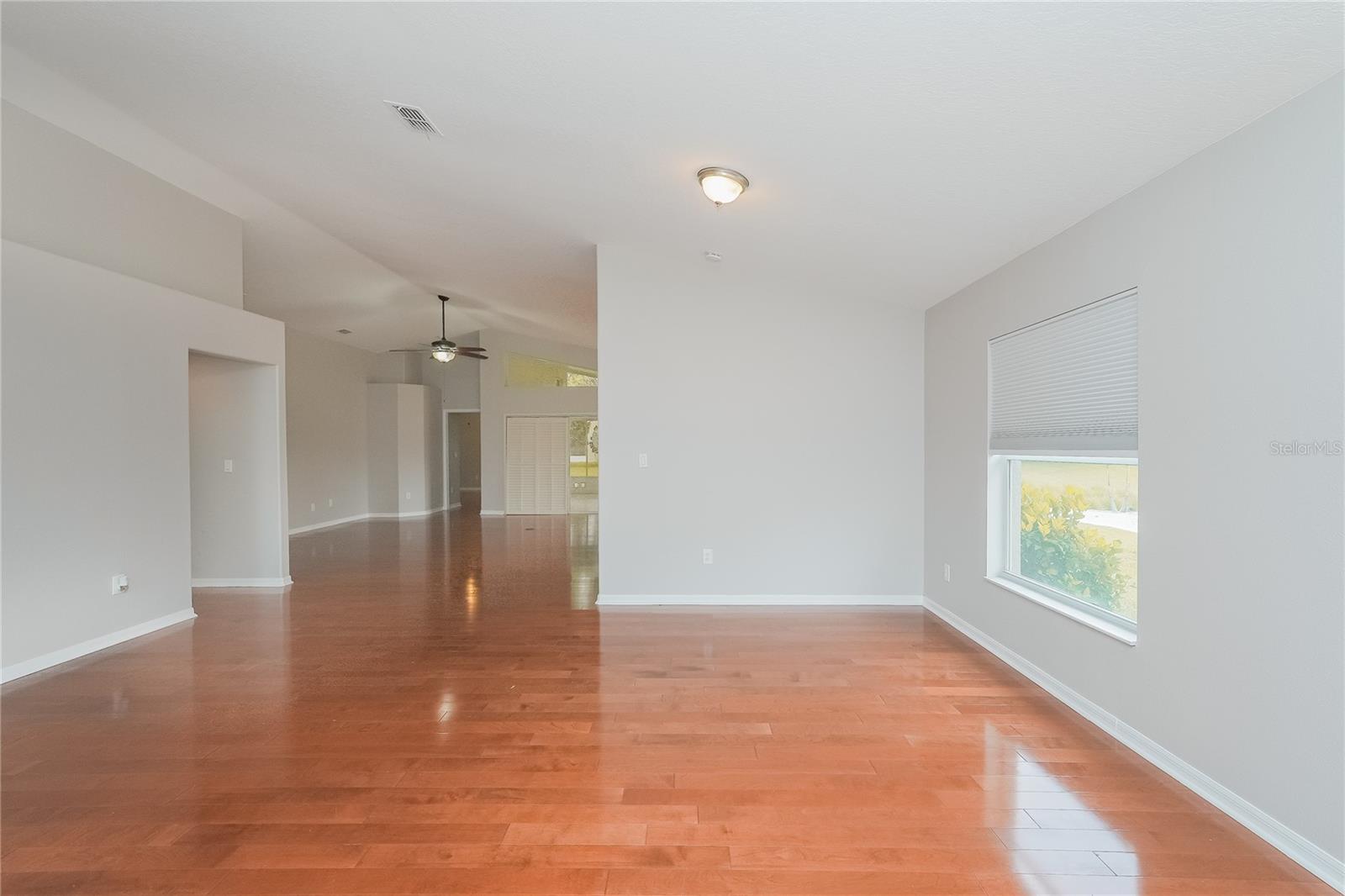 Image 2 of 16 For 11741 Teapot Court