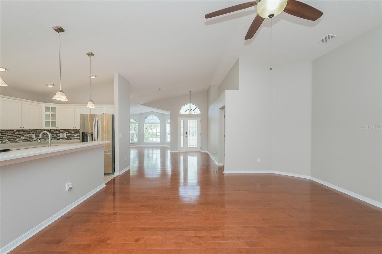 Image 5 of 16 For 11741 Teapot Court