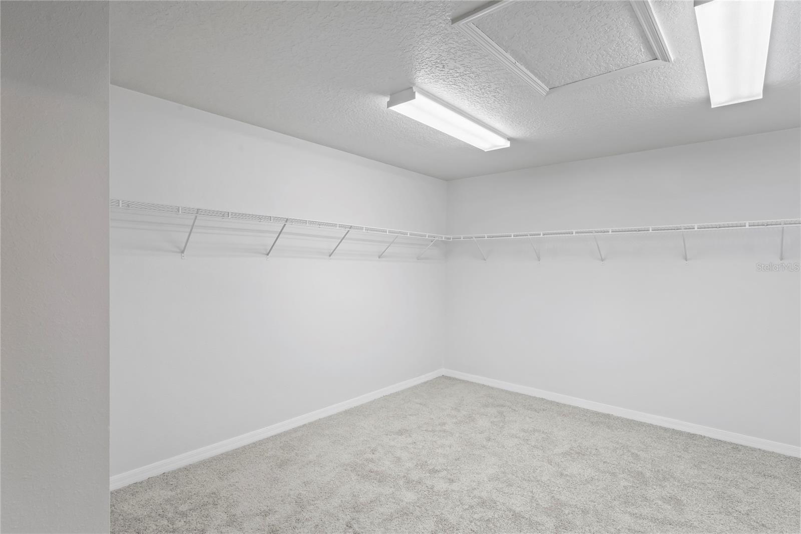 Image 16 of 27 For 7412 Bridgeview Drive