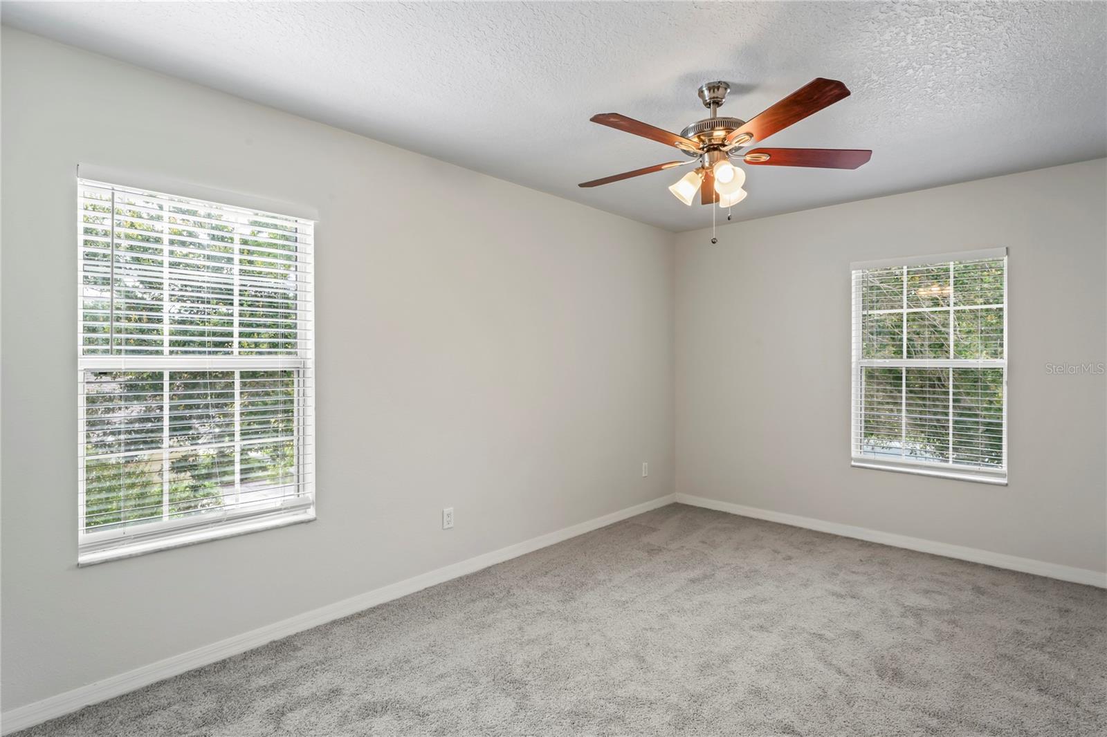 Image 22 of 27 For 7412 Bridgeview Drive