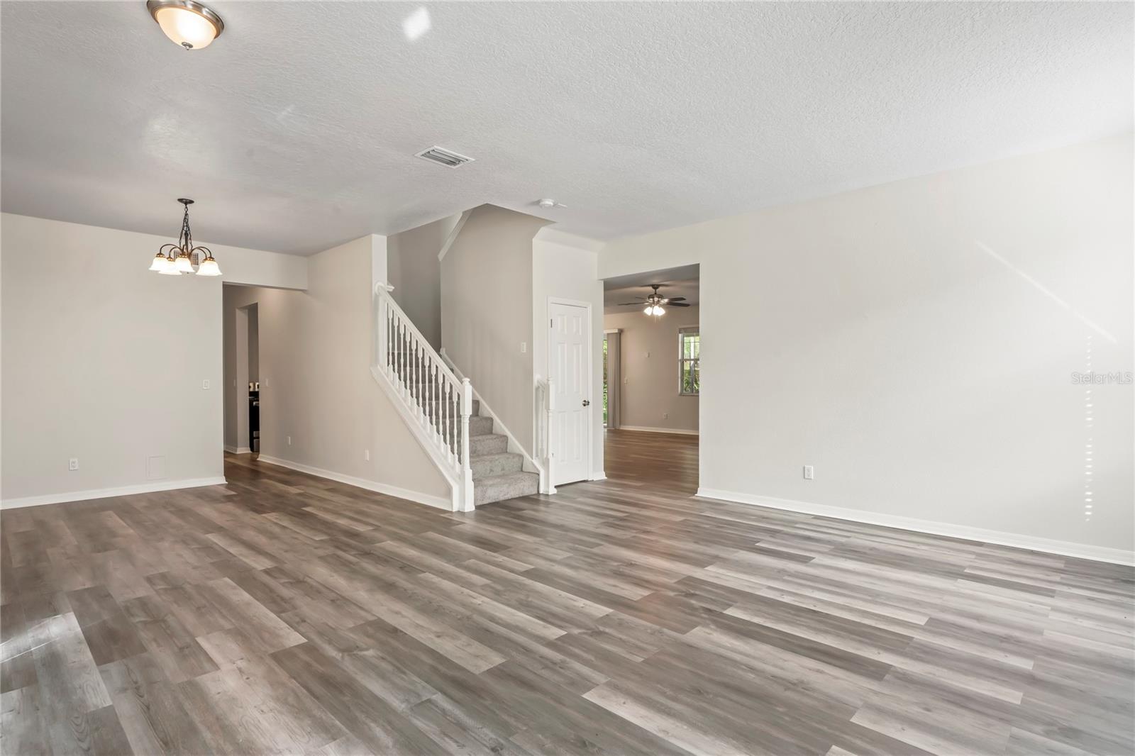 Image 3 of 27 For 7412 Bridgeview Drive