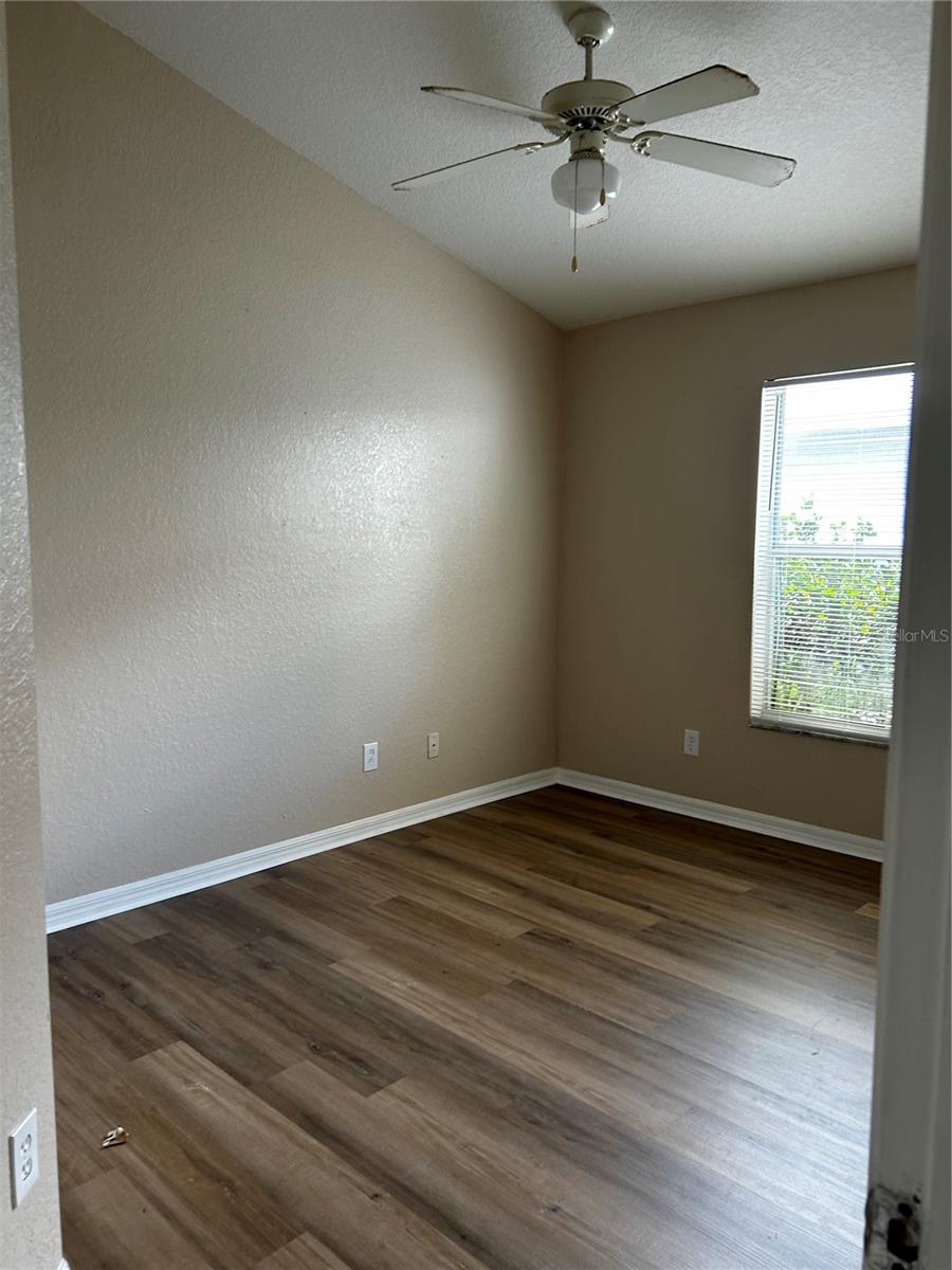 Image 7 of 9 For 11920 Whisper Creek Drive