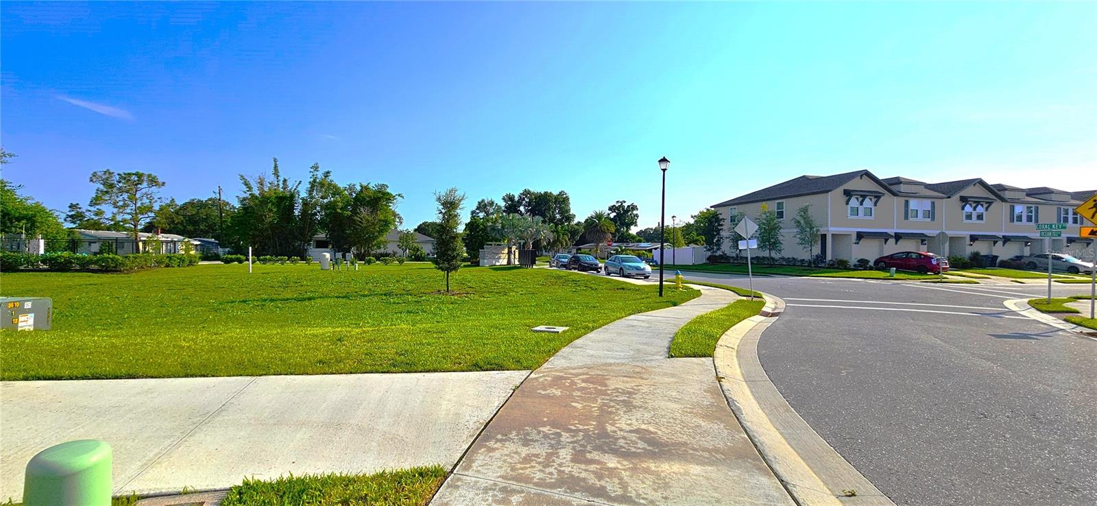 Image 28 of 29 For 17015 Coral Key Drive