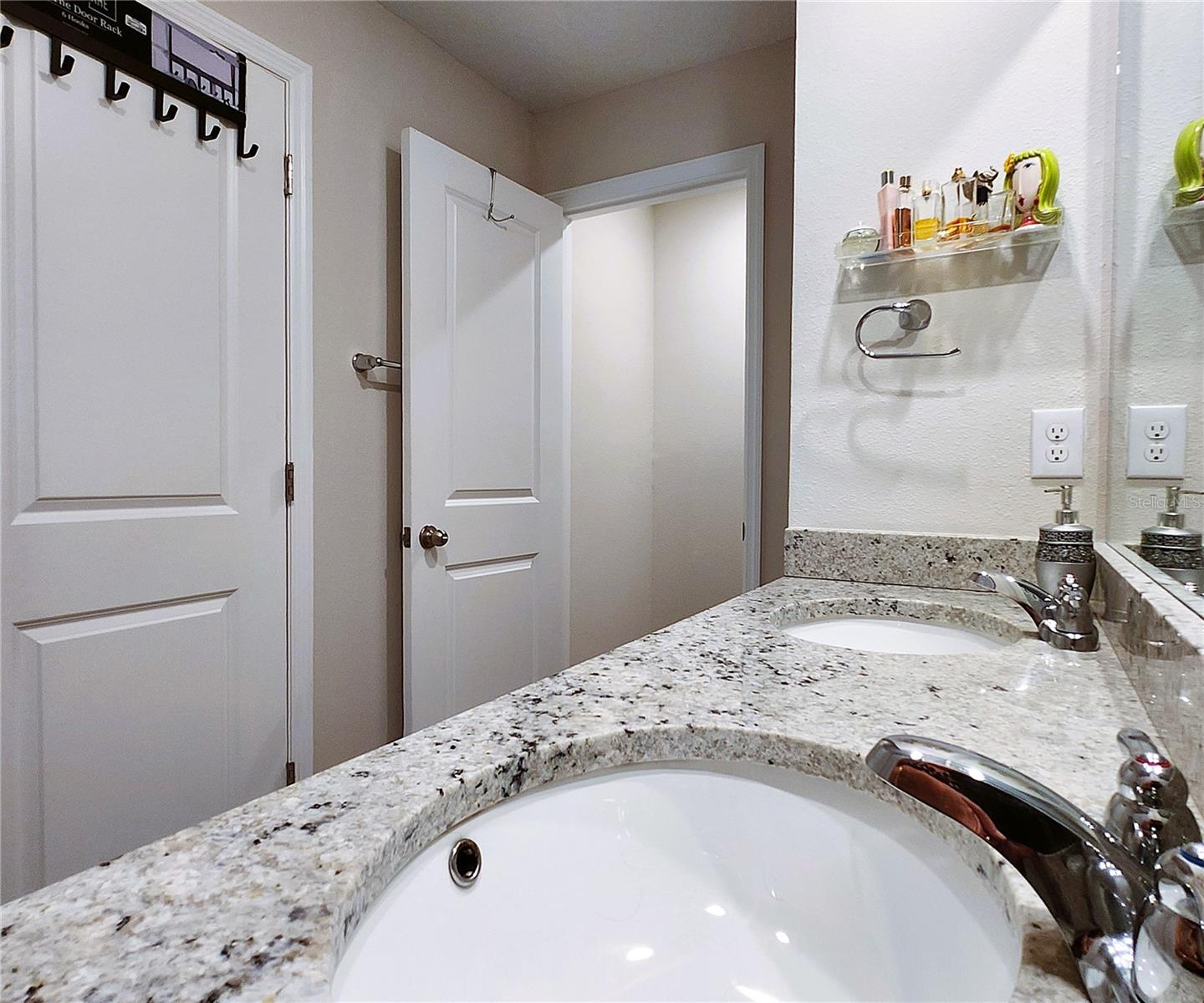 Image 34 of 41 For 17015 Coral Key Drive