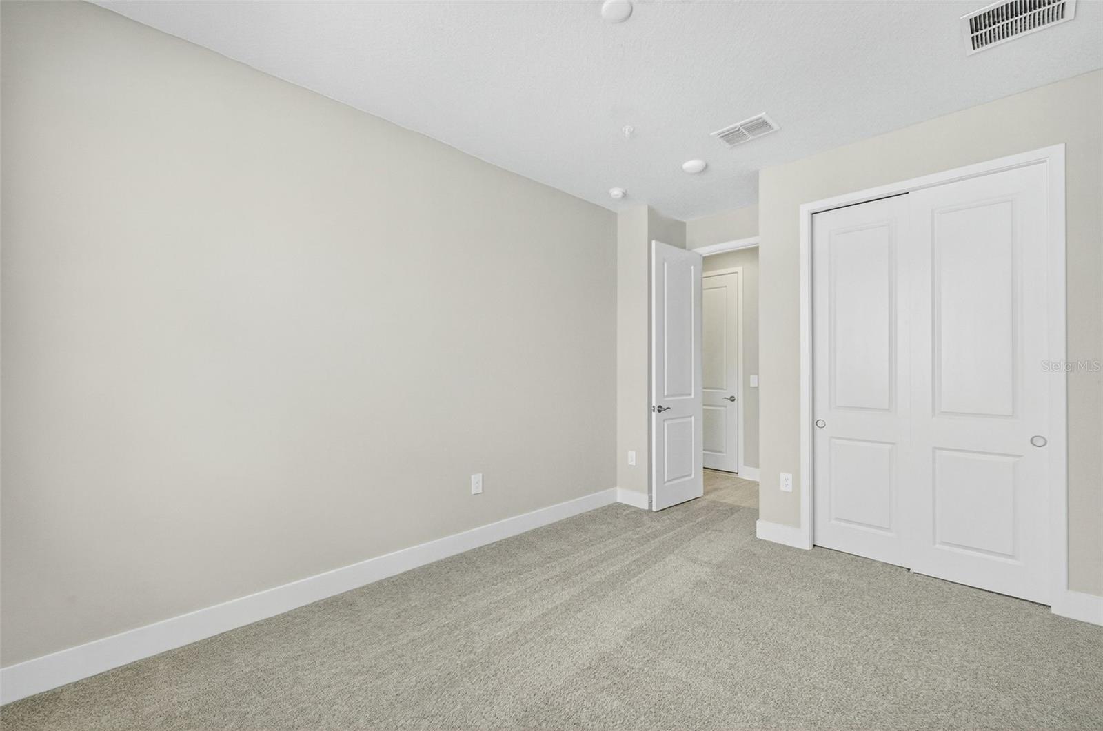 Image 26 of 29 For 17420 Moonflower Drive 203