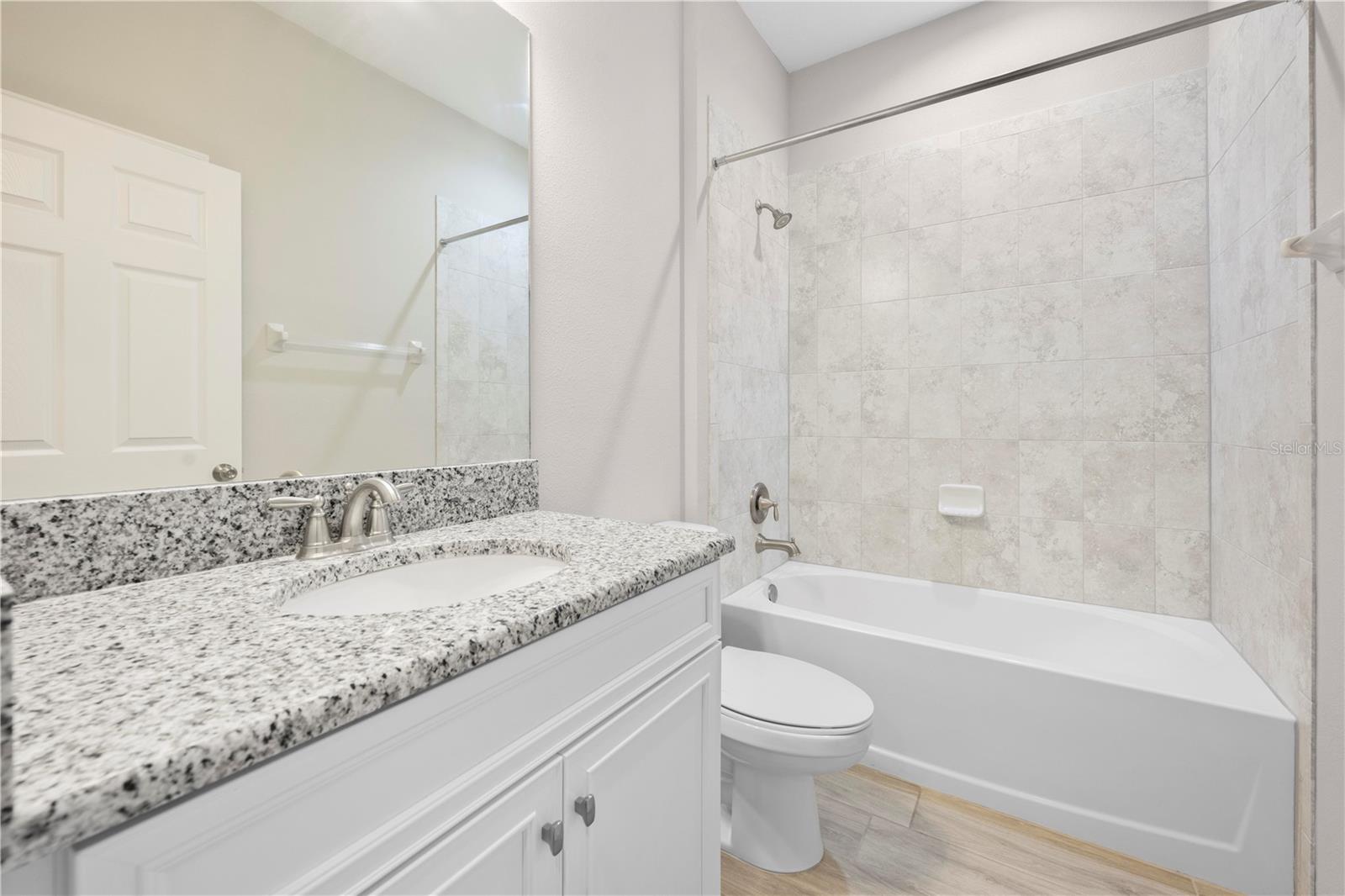 Listing photo id 8 for 17618 Cortes Creek Boulevard