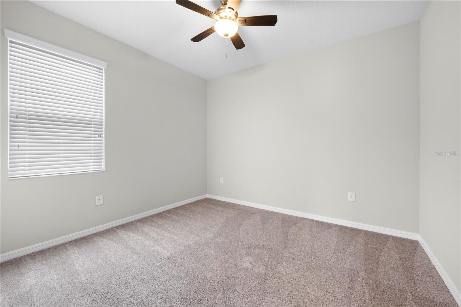Listing photo id 11 for 17618 Cortes Creek Boulevard