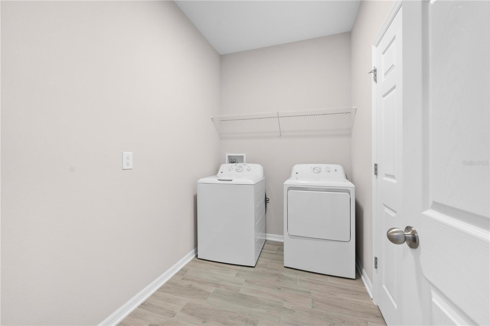 Listing photo id 15 for 17618 Cortes Creek Boulevard