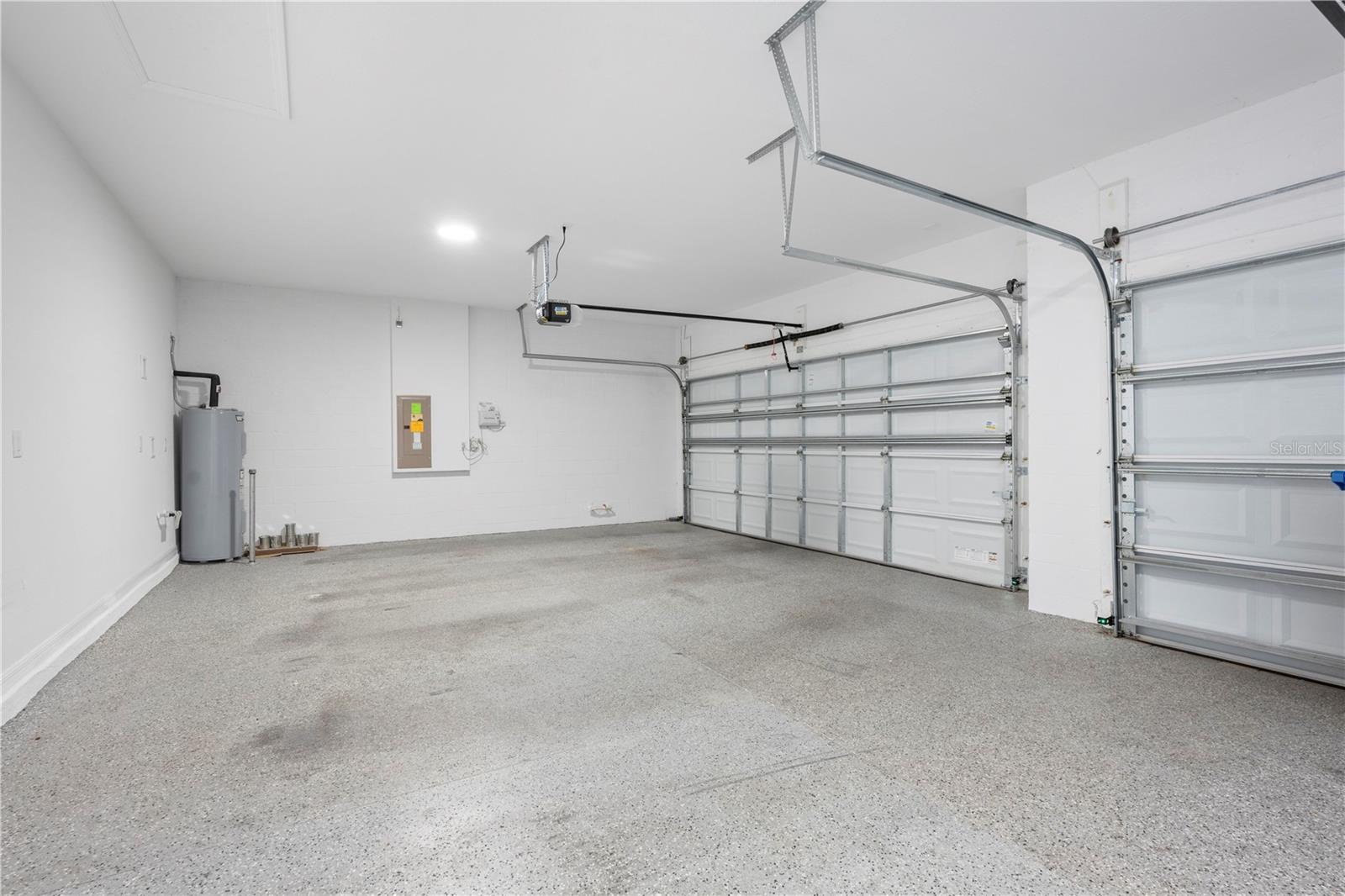 Listing photo id 17 for 17618 Cortes Creek Boulevard