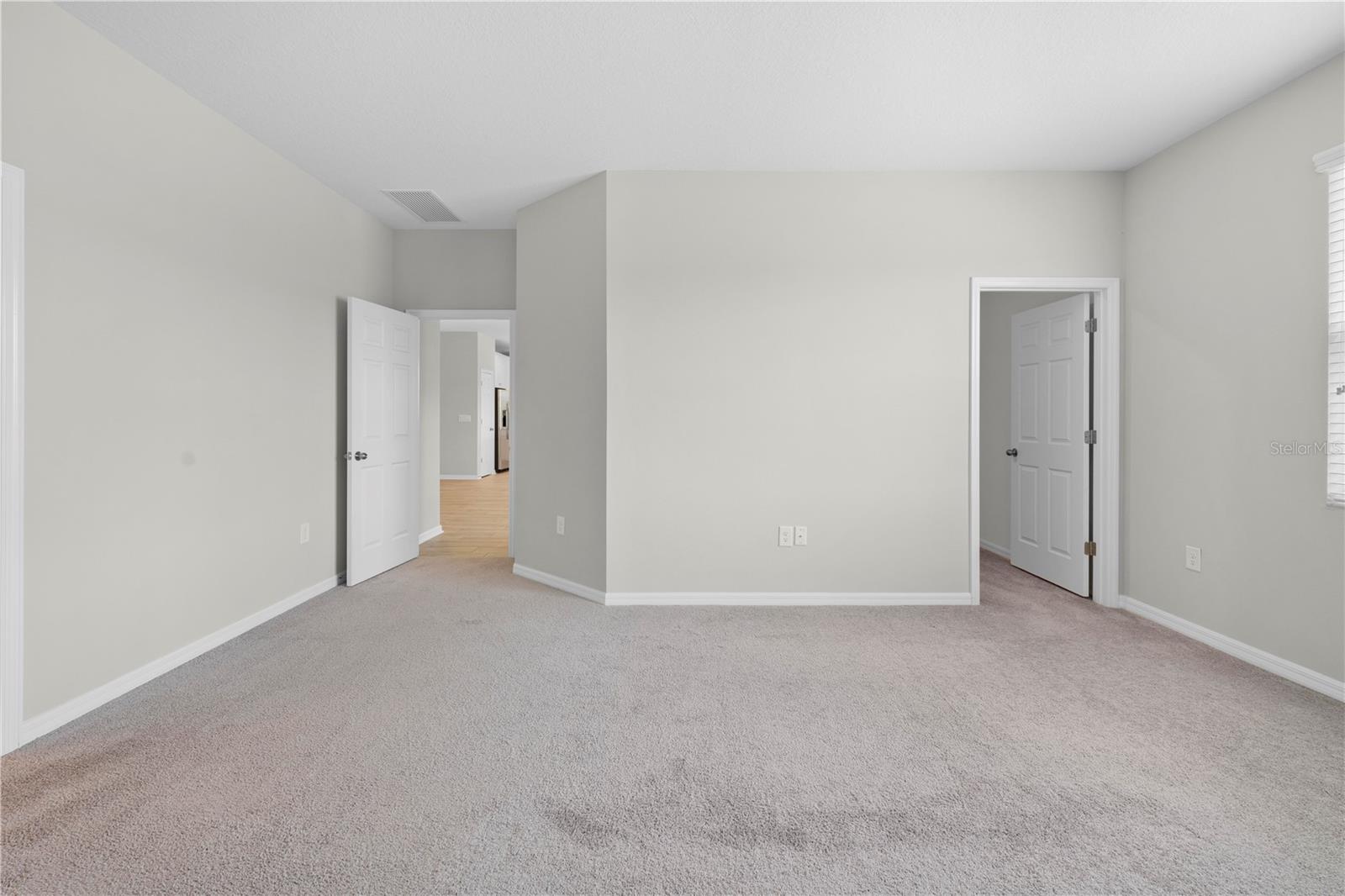 Listing photo id 33 for 17618 Cortes Creek Boulevard