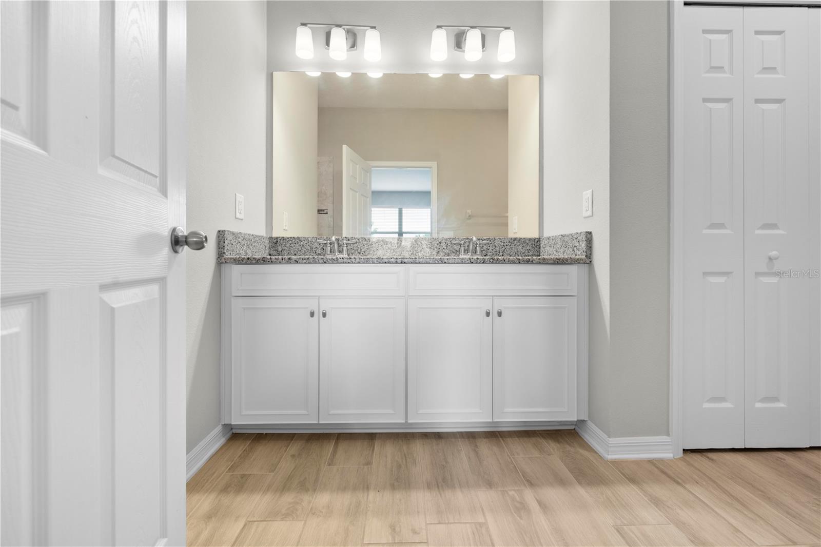 Listing photo id 35 for 17618 Cortes Creek Boulevard