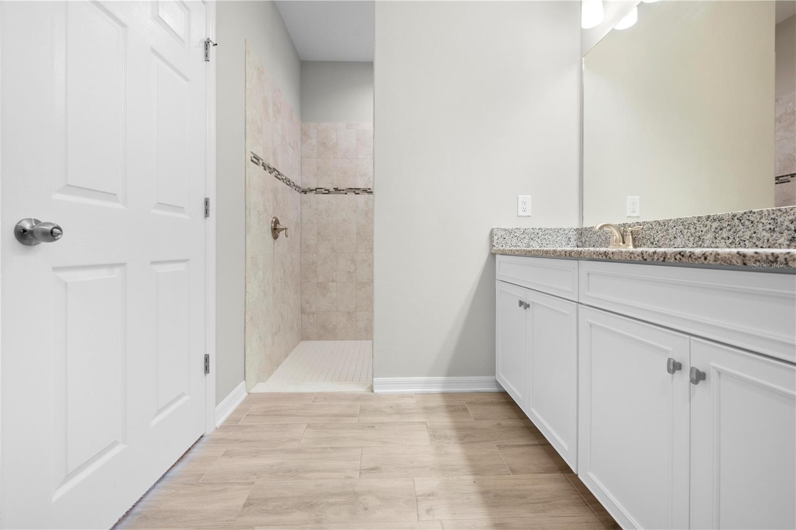 Listing photo id 37 for 17618 Cortes Creek Boulevard