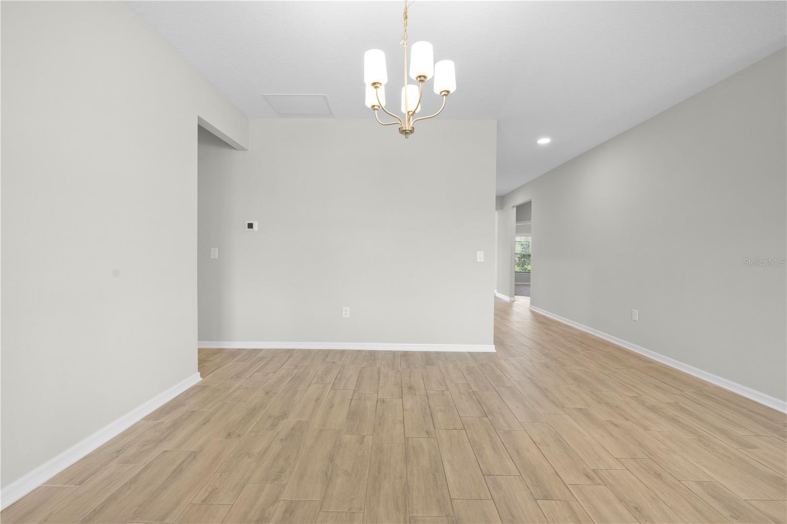 Listing photo id 41 for 17618 Cortes Creek Boulevard