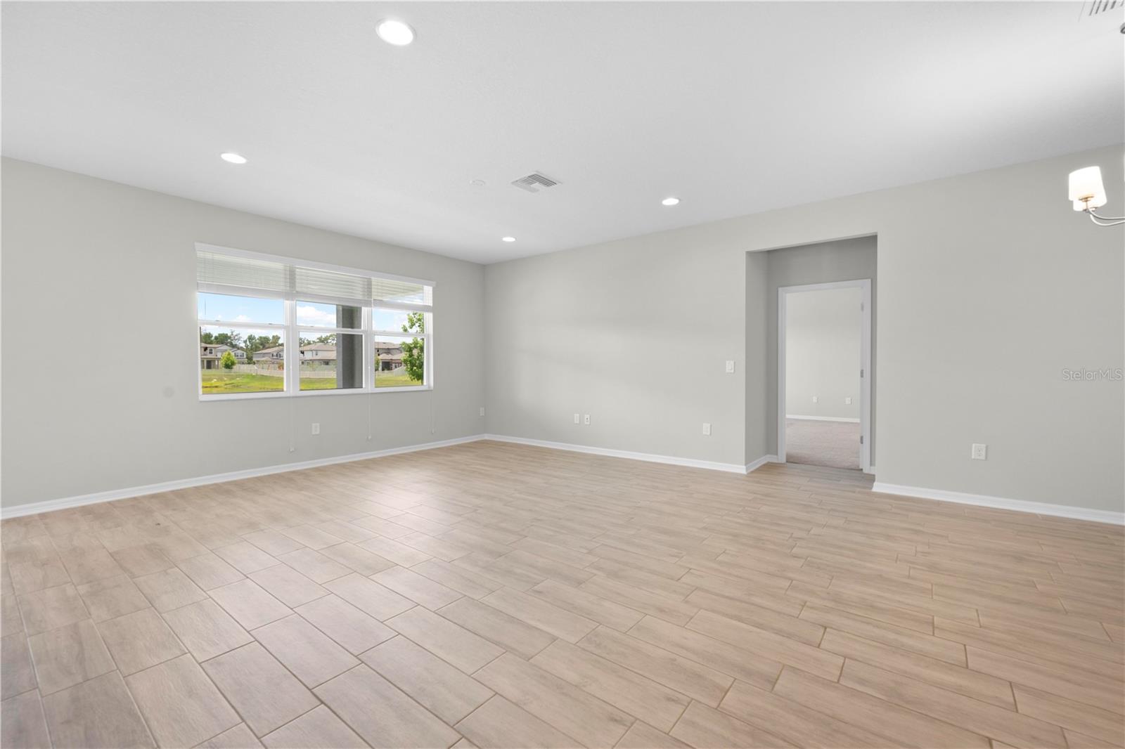Listing photo id 46 for 17618 Cortes Creek Boulevard