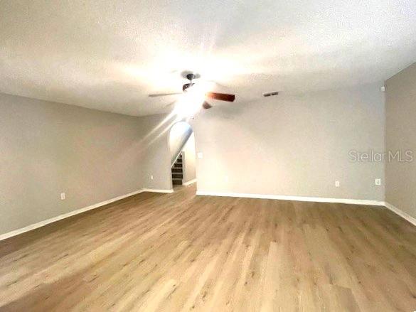 Listing photo id 11 for 4617 Ashburn Square Drive