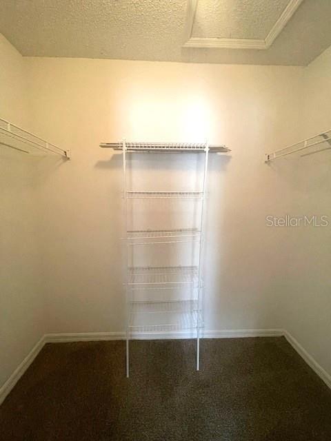 Listing photo id 13 for 4617 Ashburn Square Drive