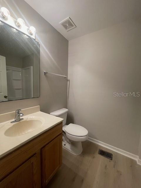 Listing photo id 16 for 4617 Ashburn Square Drive