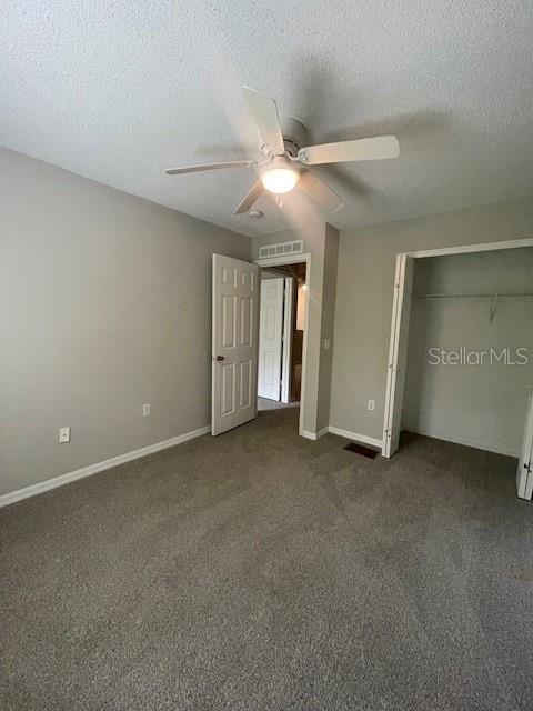 Listing photo id 18 for 4617 Ashburn Square Drive