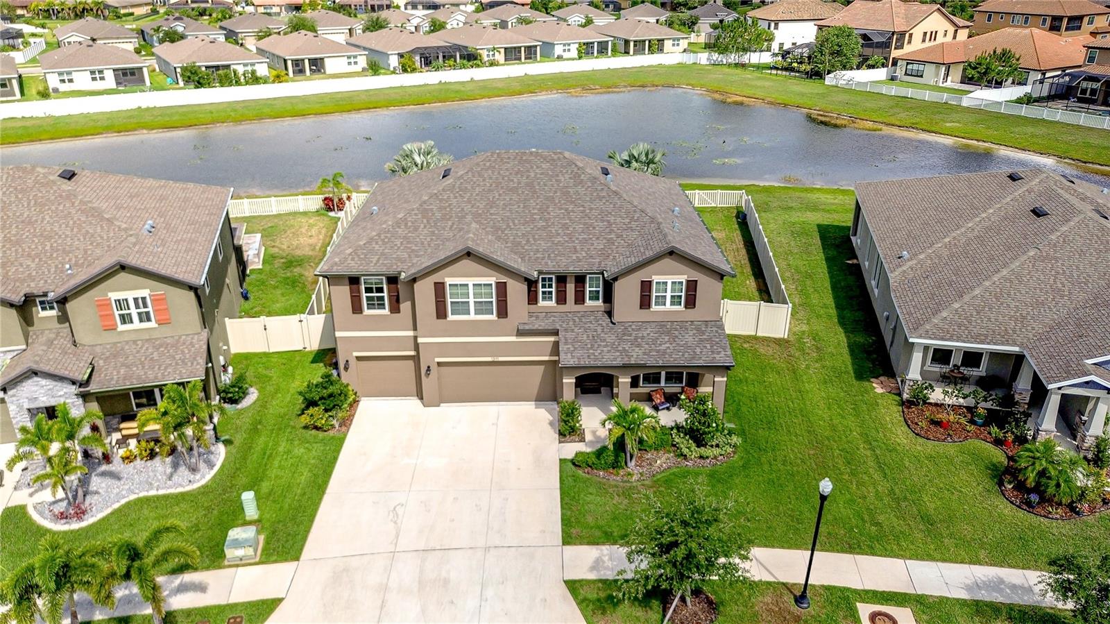 Image 2 of 52 For 13111 Bahia Grass Lane