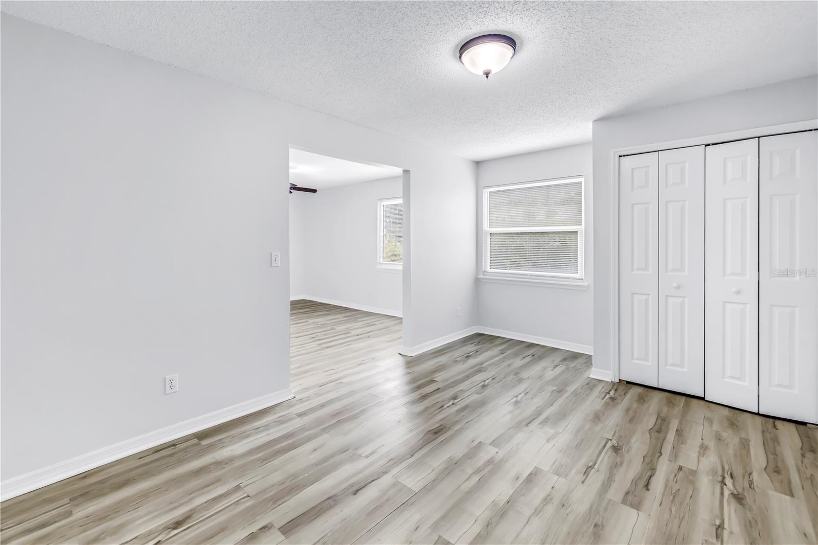 Image 35 of 62 For 15604 Deerglen Drive