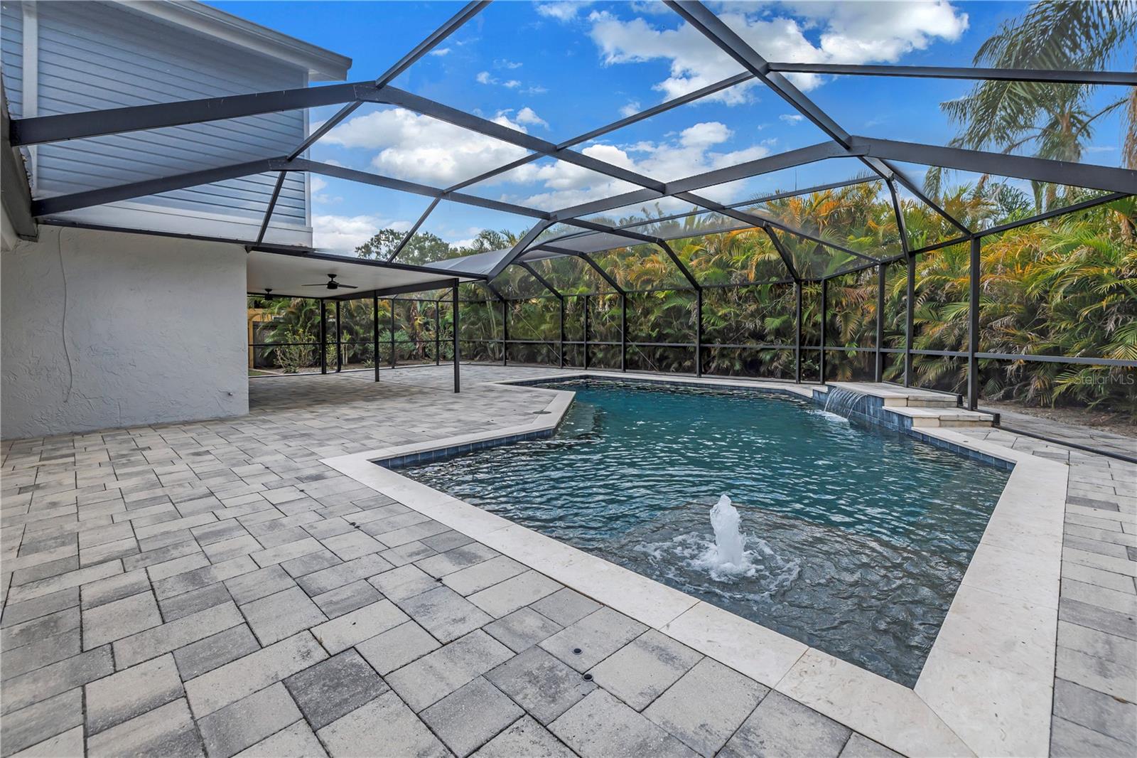 Image 48 of 62 For 15604 Deerglen Drive