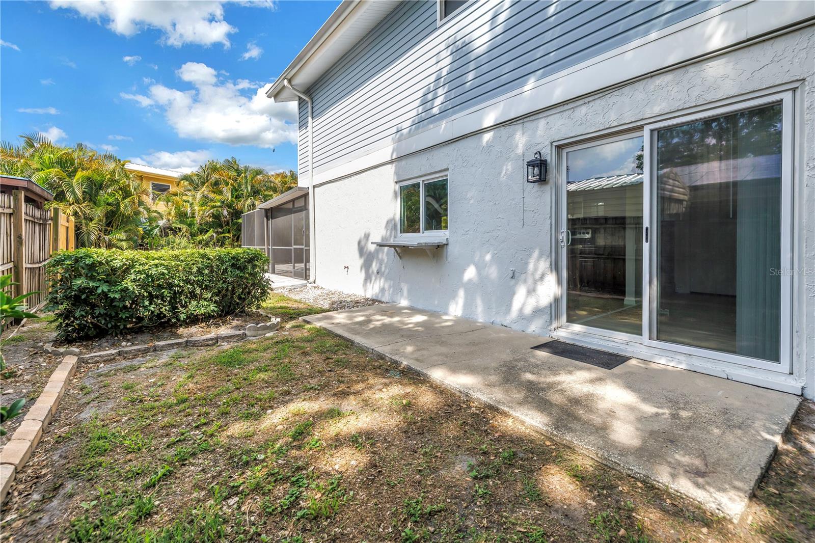 Image 51 of 62 For 15604 Deerglen Drive