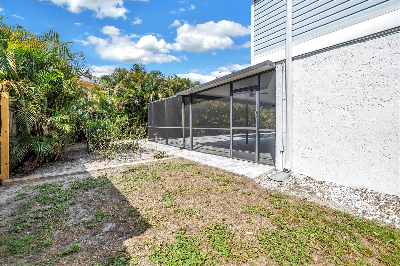 Image 53 of 62 For 15604 Deerglen Drive