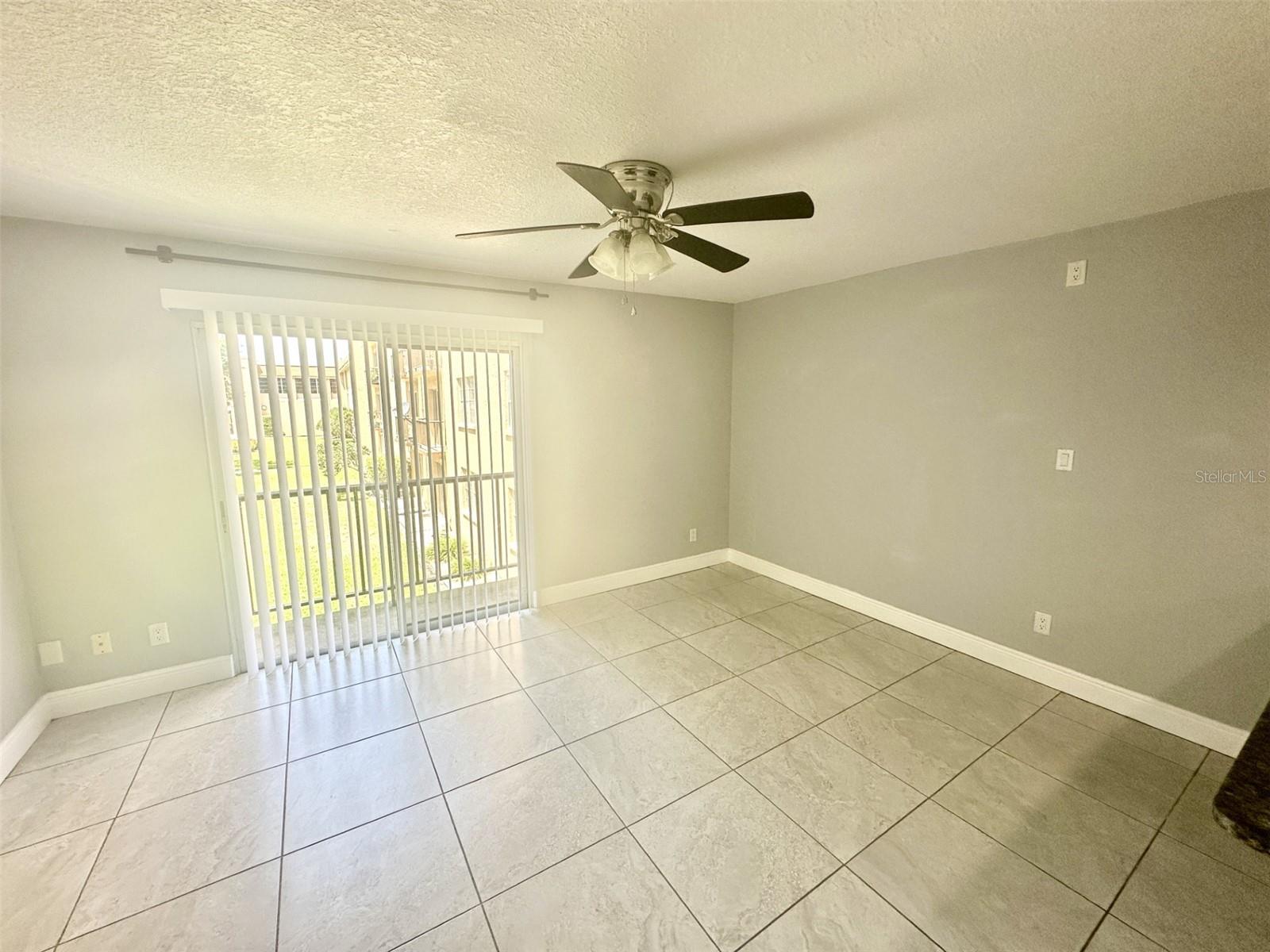 Image 11 of 15 For 5820 Church Avenue 212
