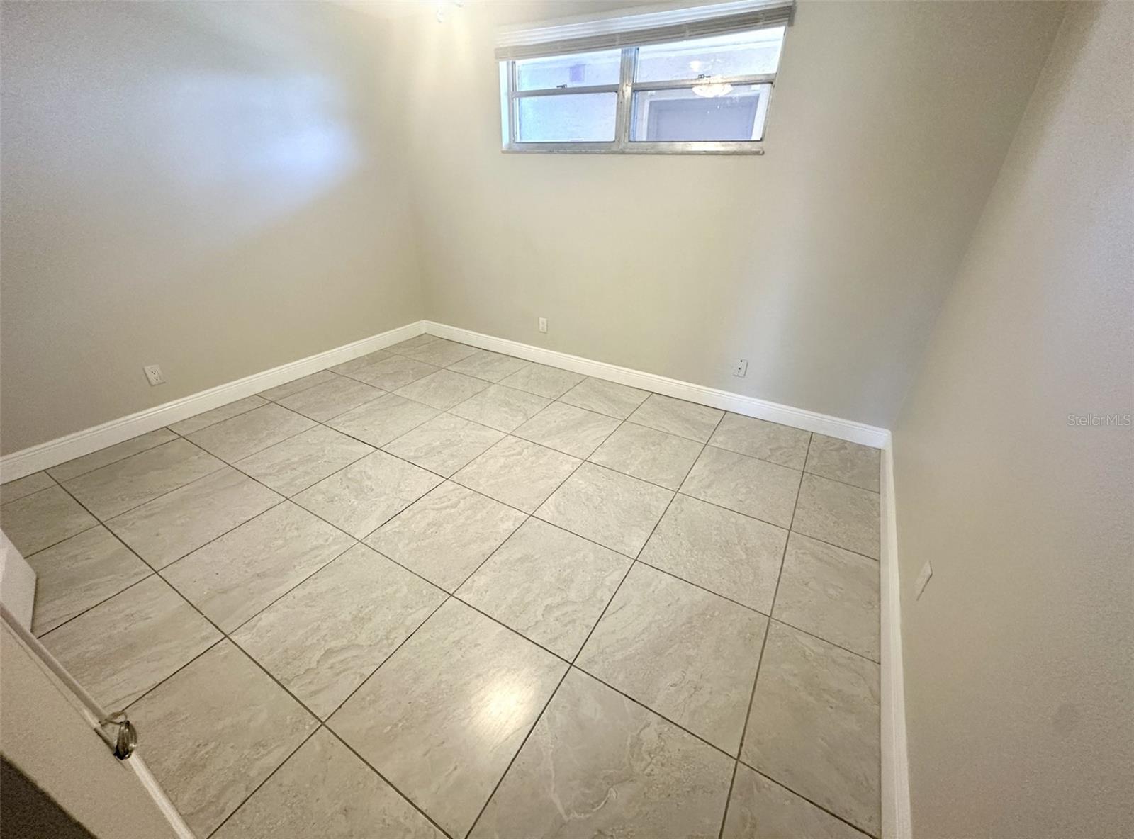 Image 4 of 15 For 5820 Church Avenue 212