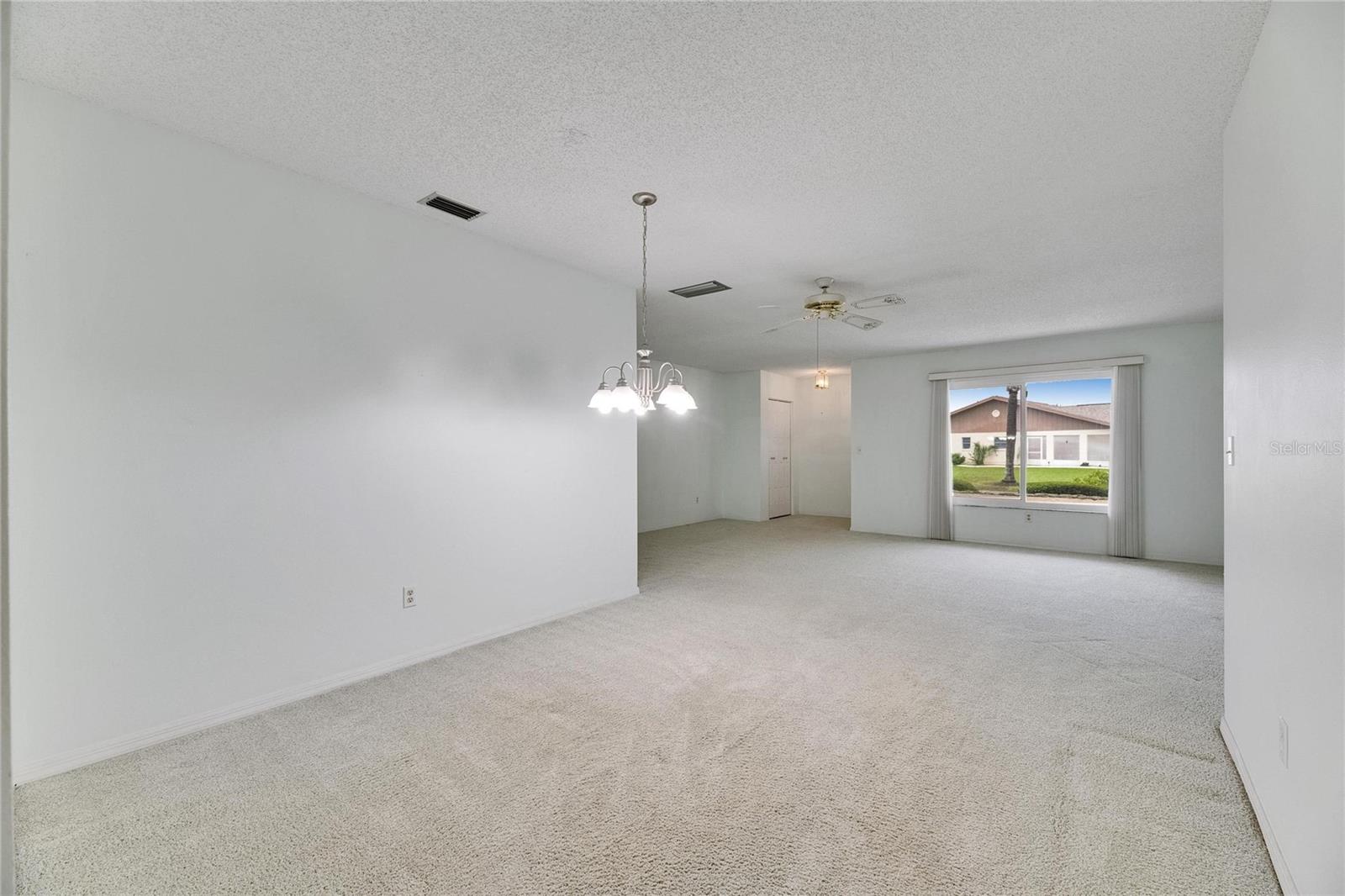 Image 13 of 56 For 339 Club Manor Drive