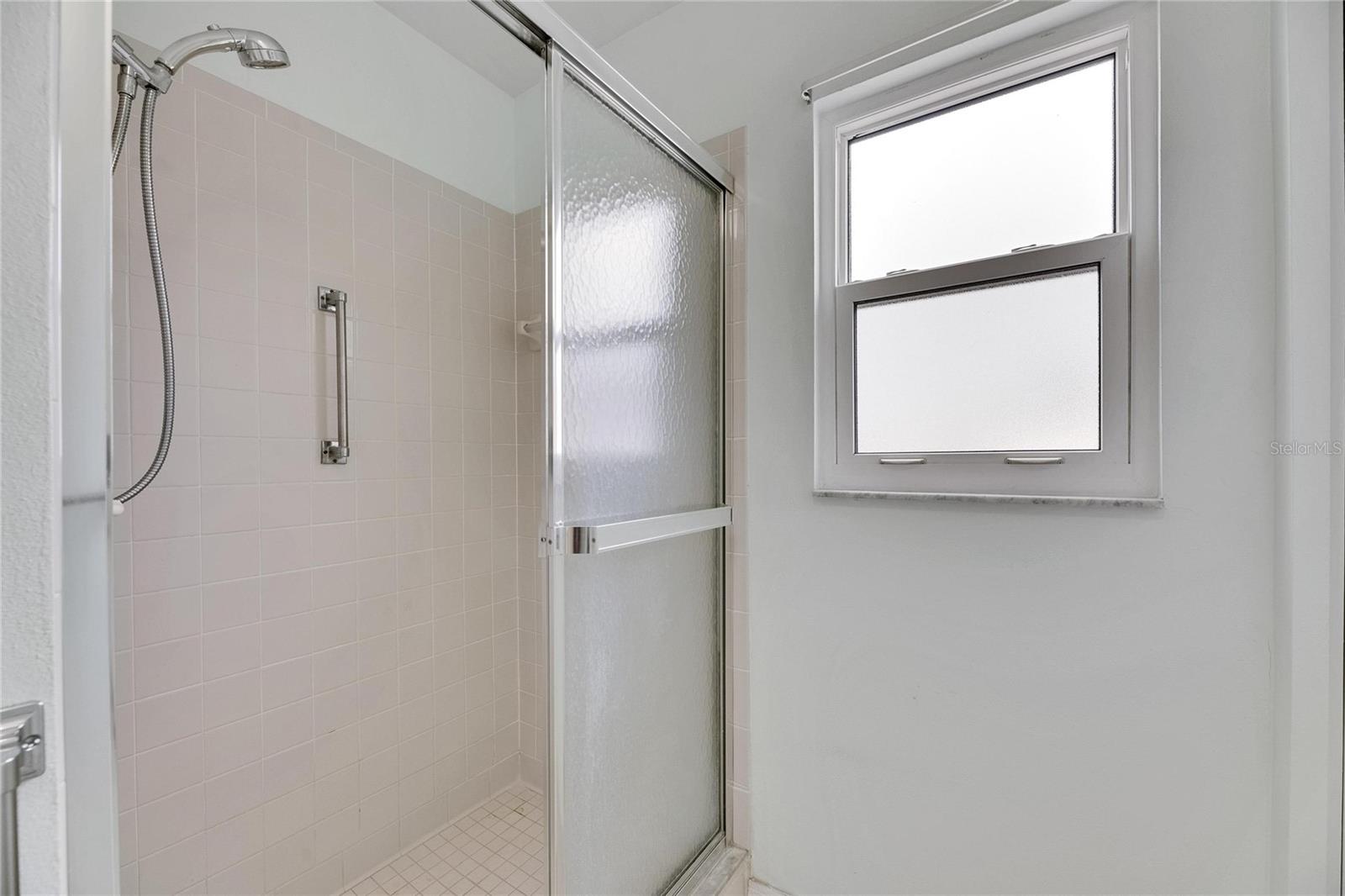 Image 36 of 56 For 339 Club Manor Drive