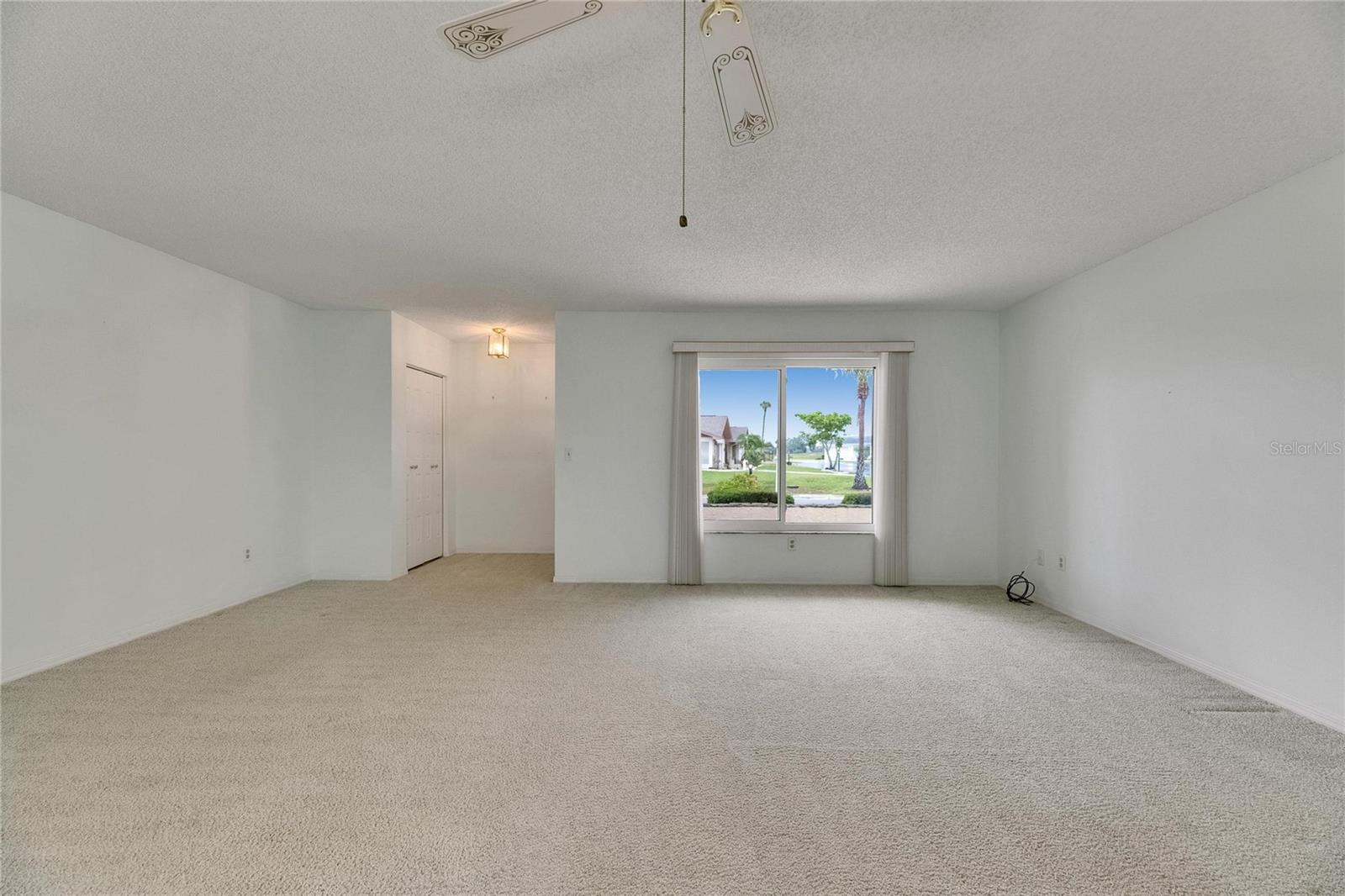 Image 8 of 56 For 339 Club Manor Drive