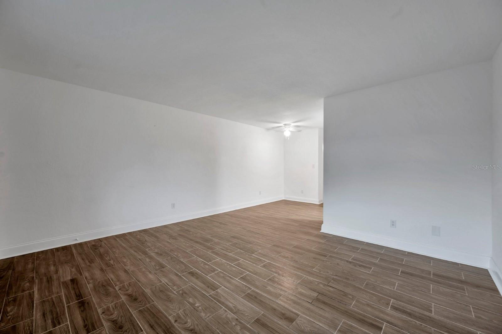 Image 10 of 24 For 2353 Shelley Street 6