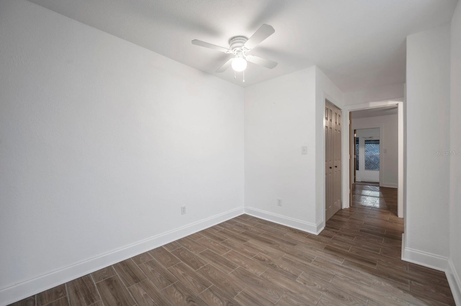 Image 14 of 24 For 2353 Shelley Street 6
