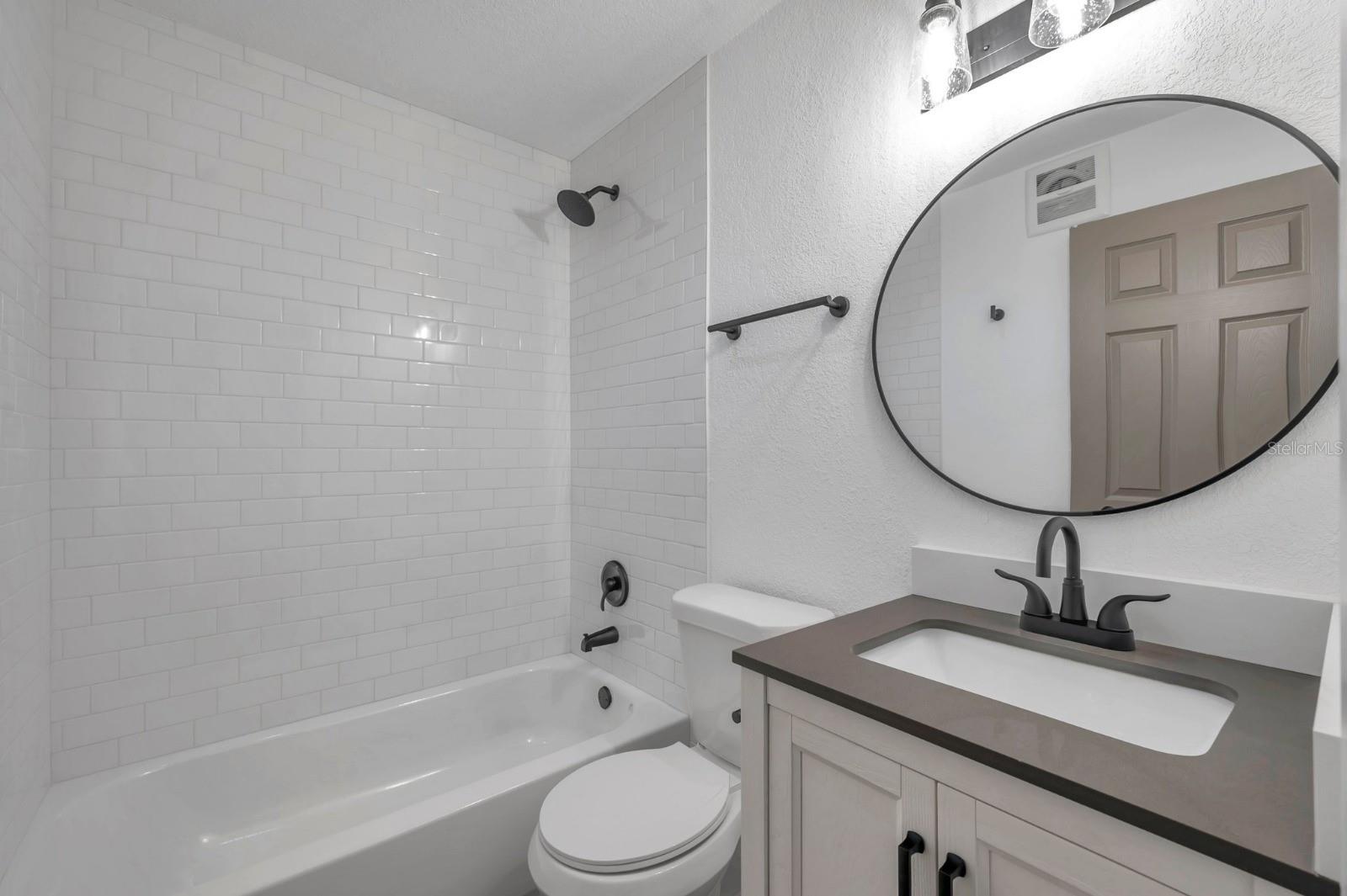 Image 4 of 24 For 2353 Shelley Street 6