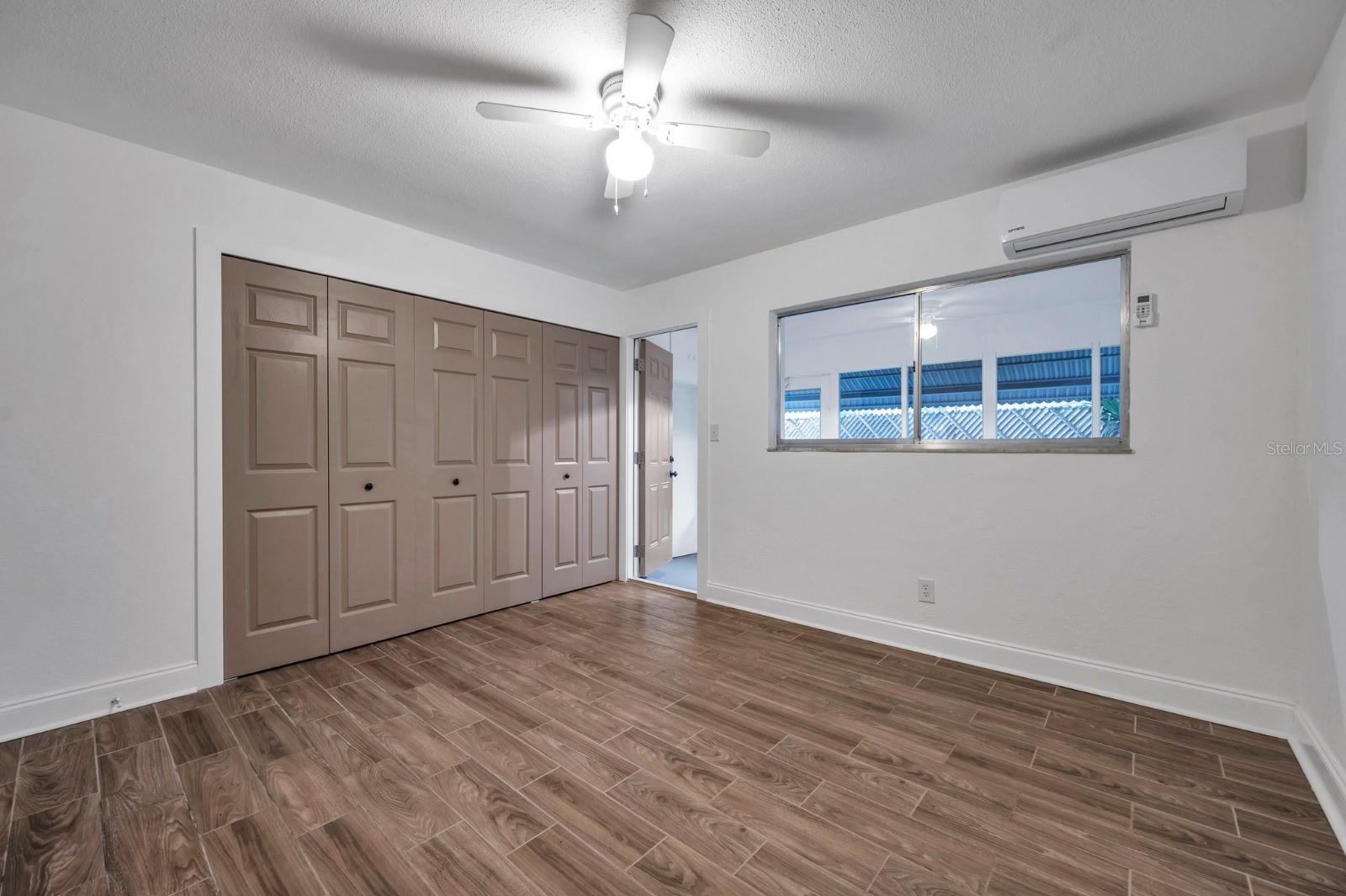 Image 8 of 24 For 2353 Shelley Street 6