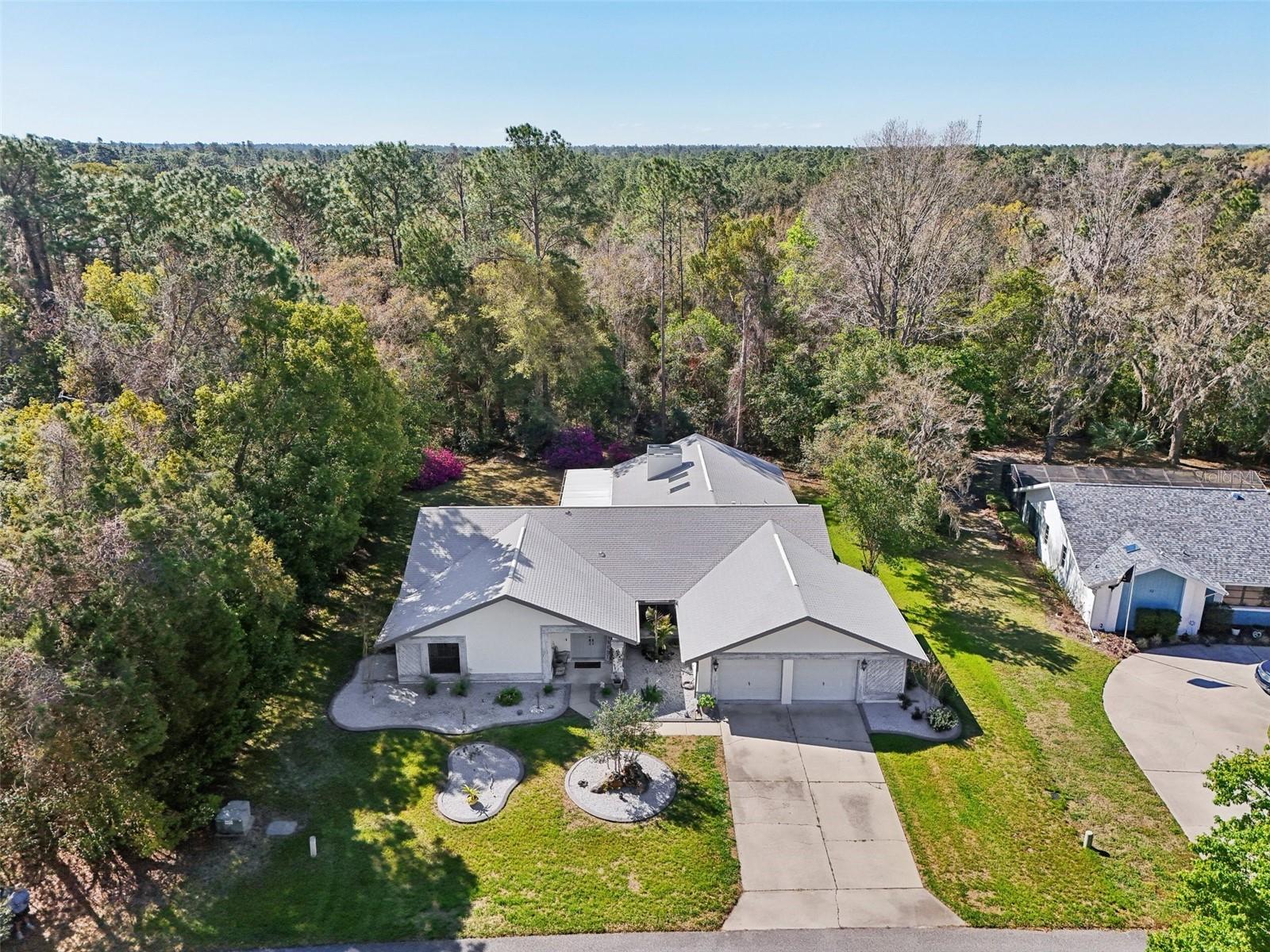 Image 2 of 79 For 54 Pine Drive
