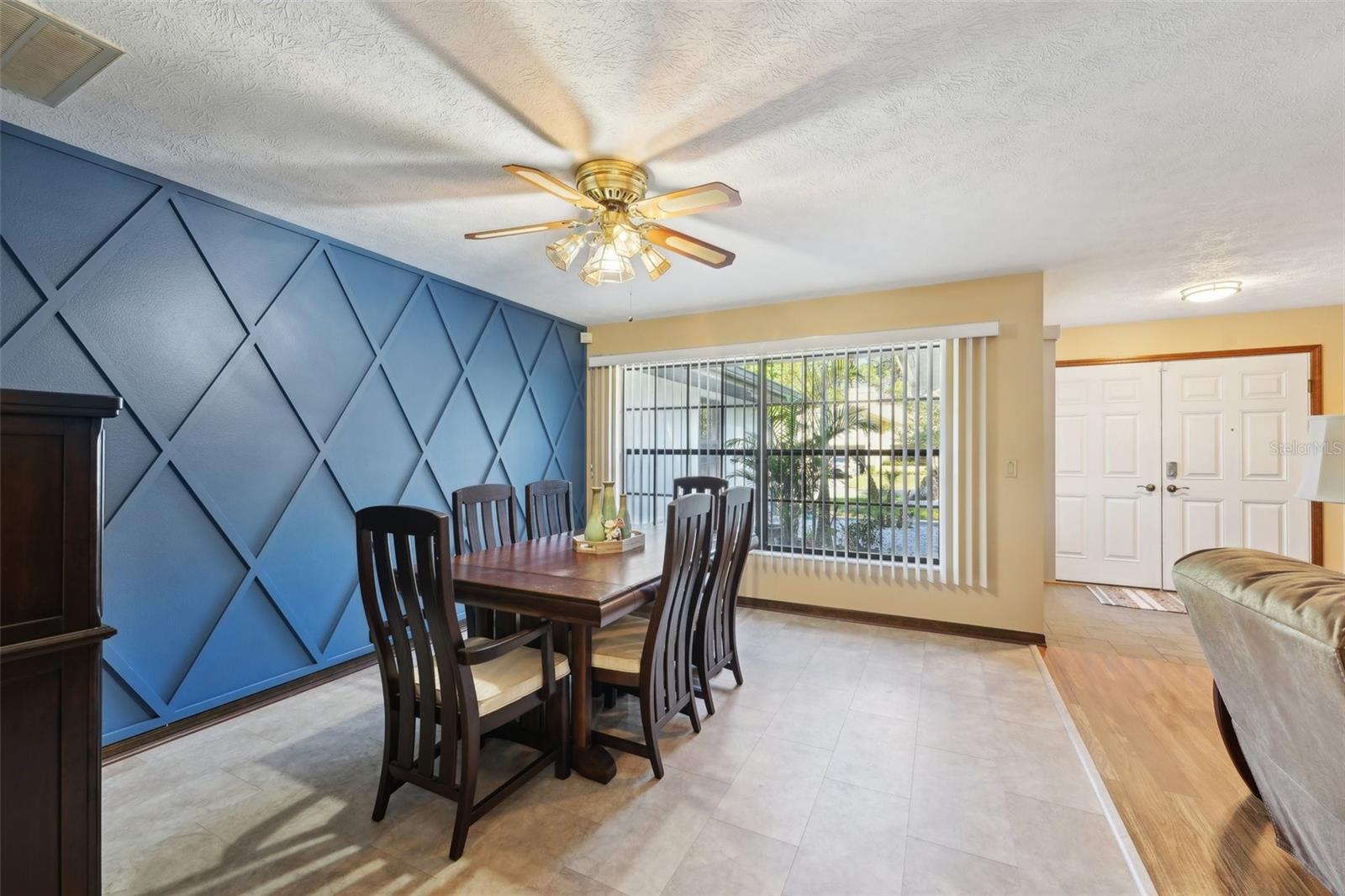 Image 4 of 79 For 54 Pine Drive