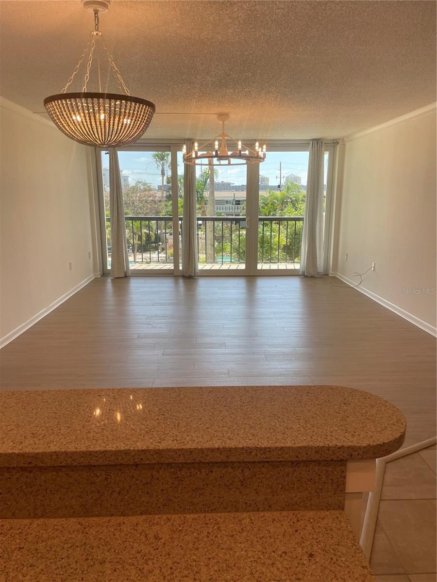 Image 8 of 36 For 400 Island Way 205