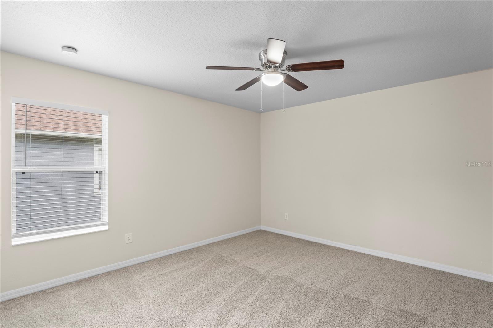 Image 17 of 27 For 7249 Bridgeview Drive